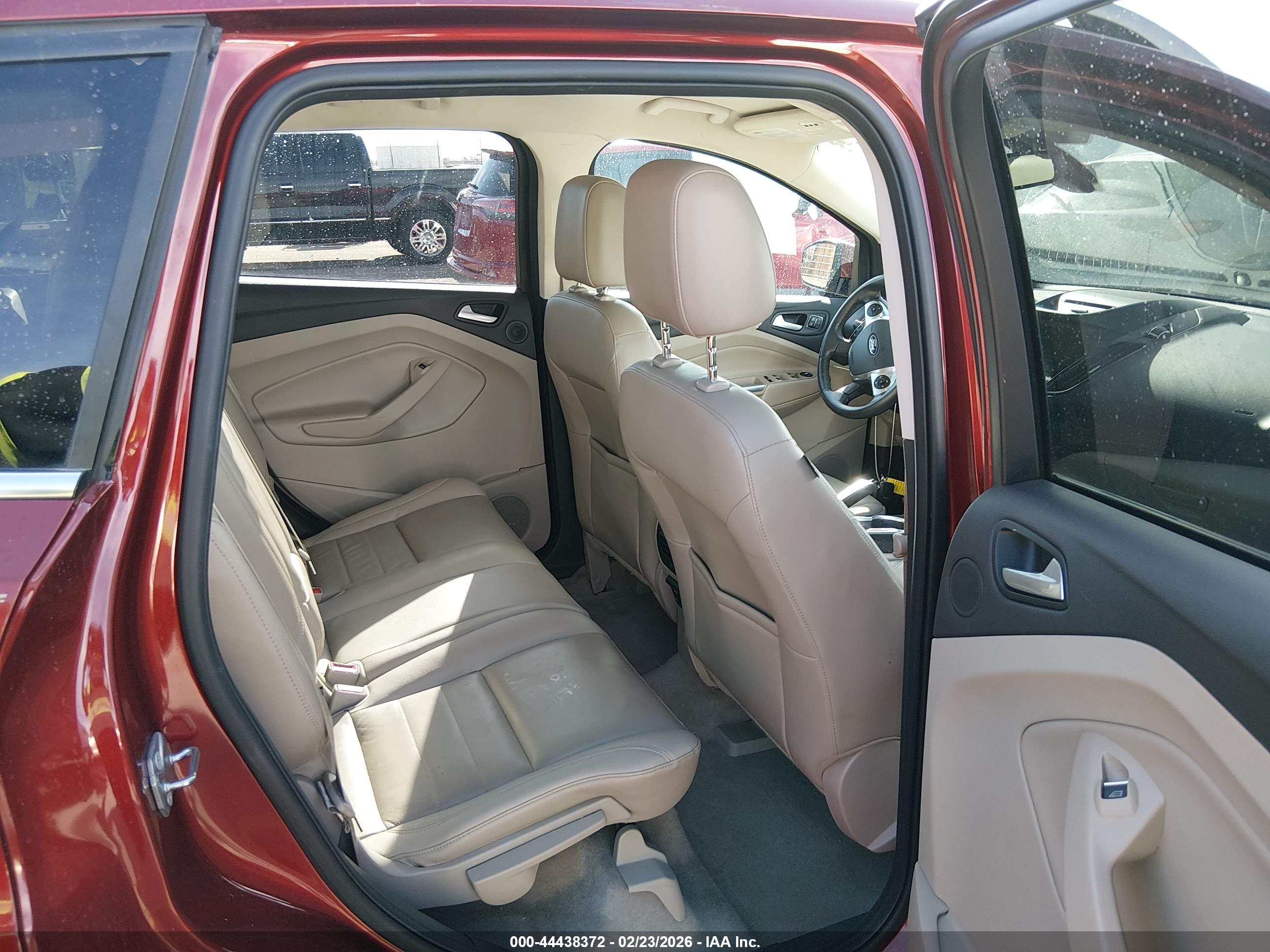 FORD ESCAPE image 8
