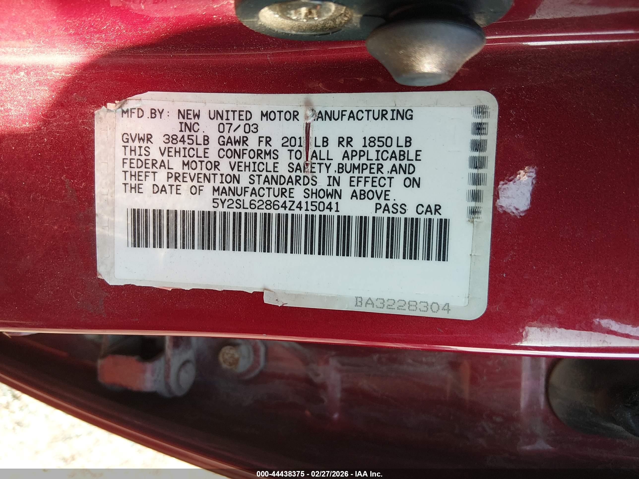 PONTIAC VIBE image 9