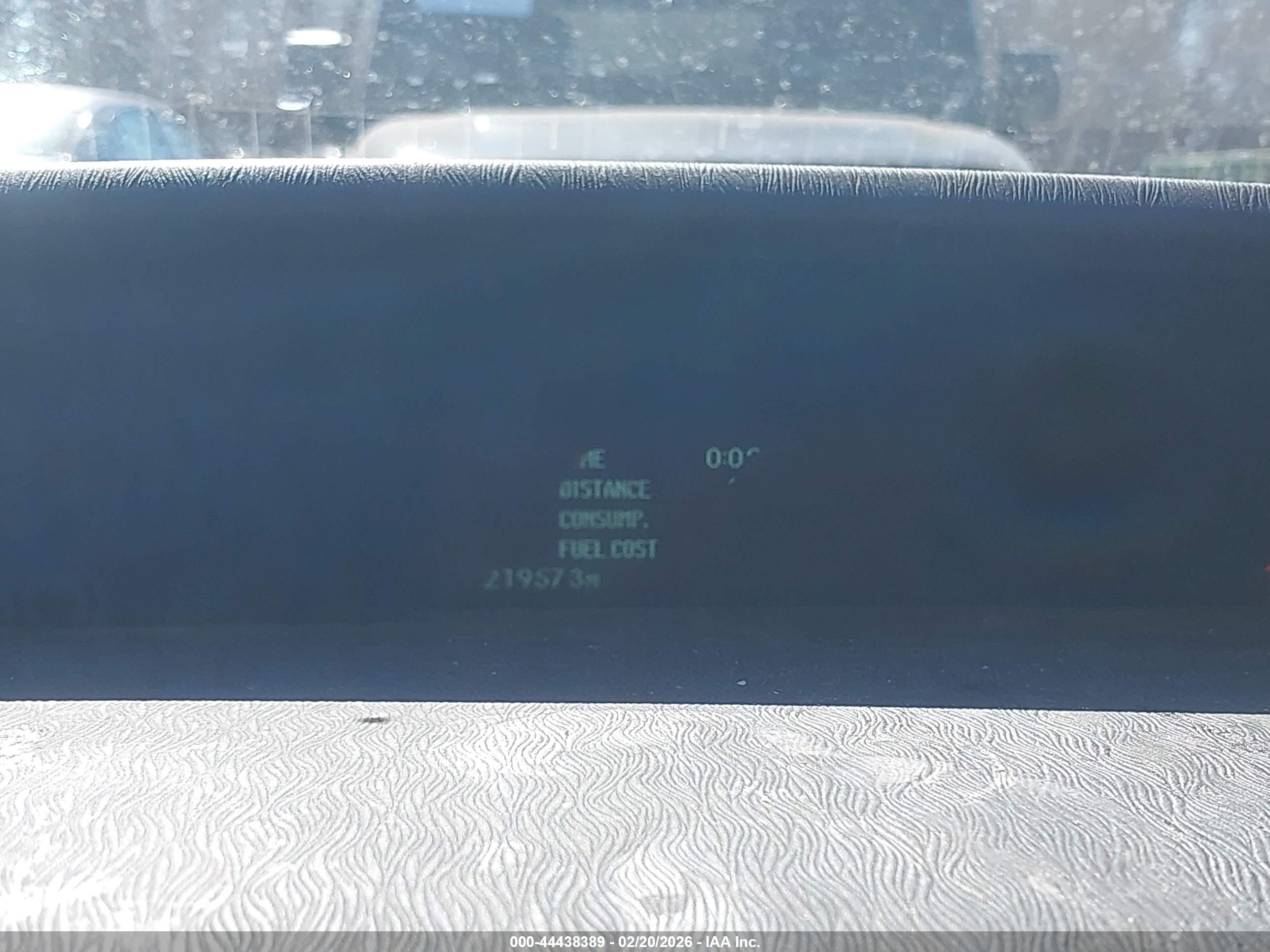 TOYOTA PRIUS image 7