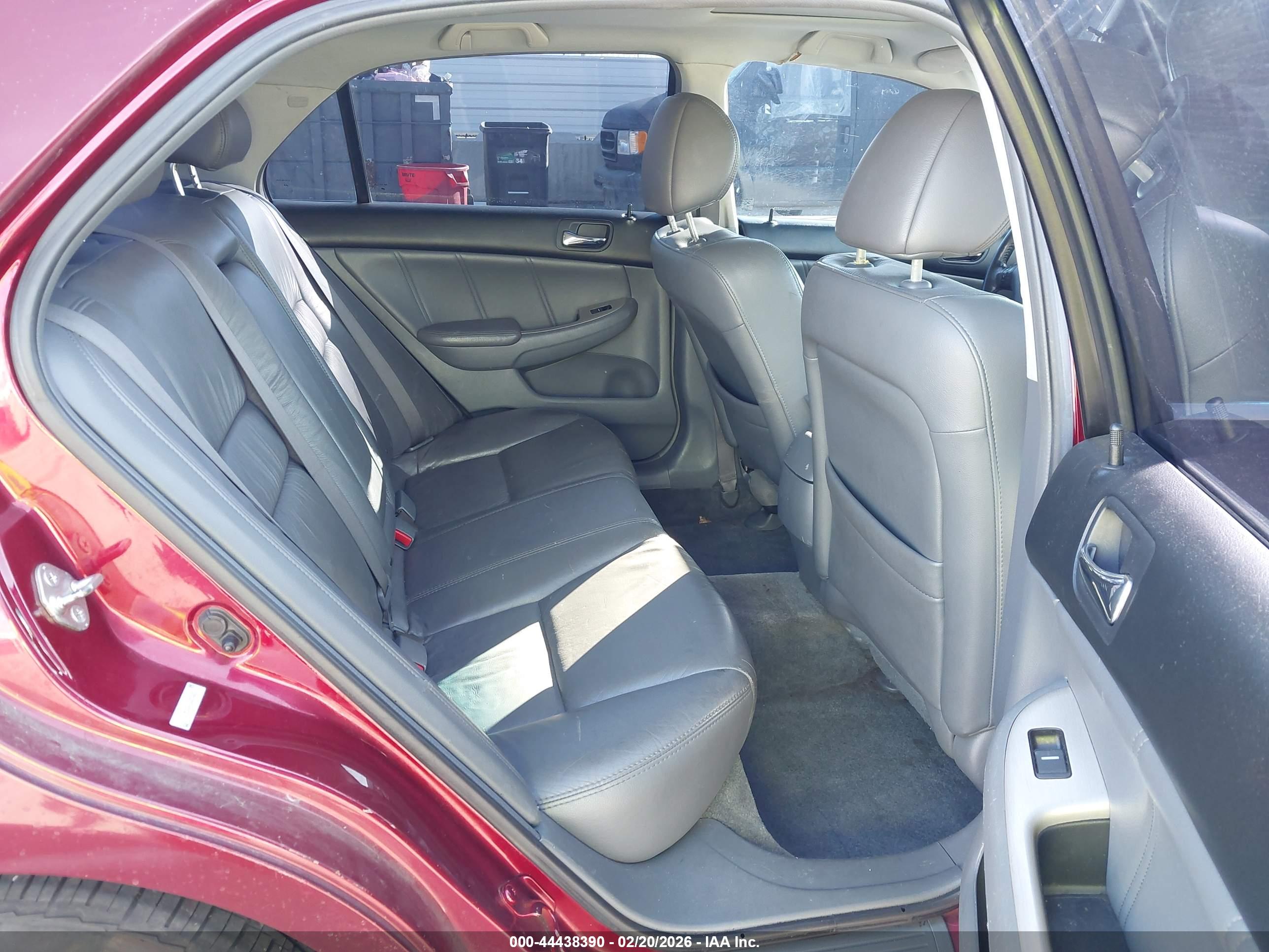 HONDA ACCORD image 8