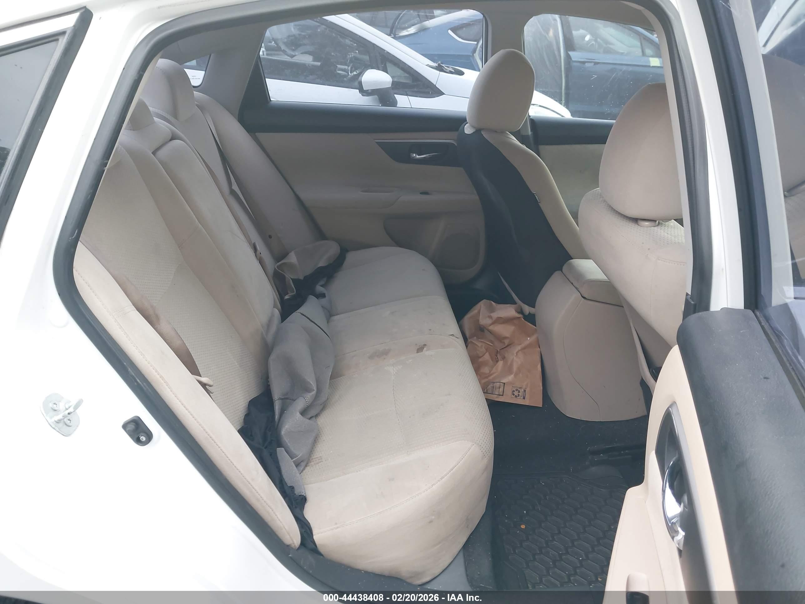 NISSAN ALTIMA image 8