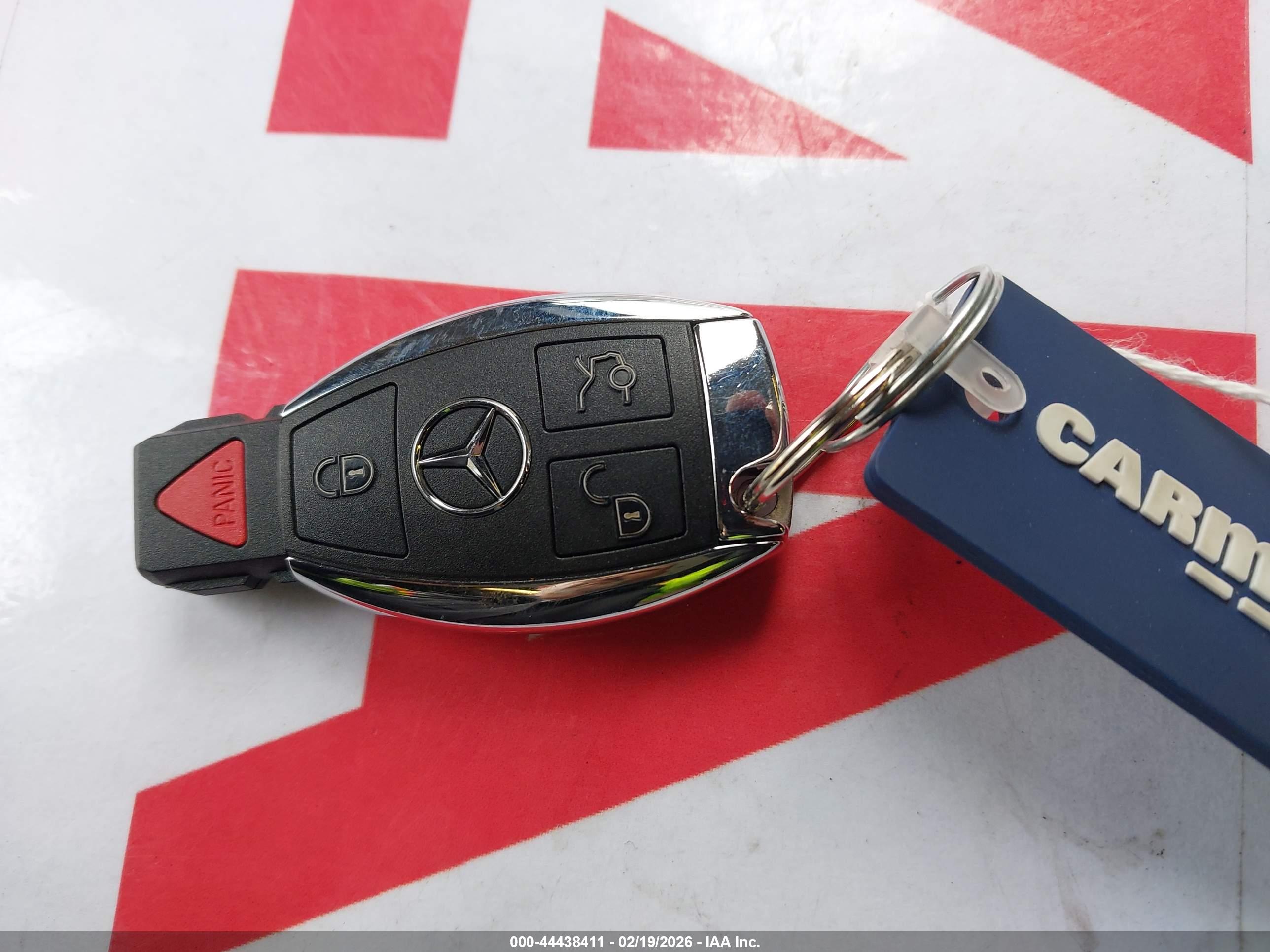 MERCEDES-BENZ GLC image 11