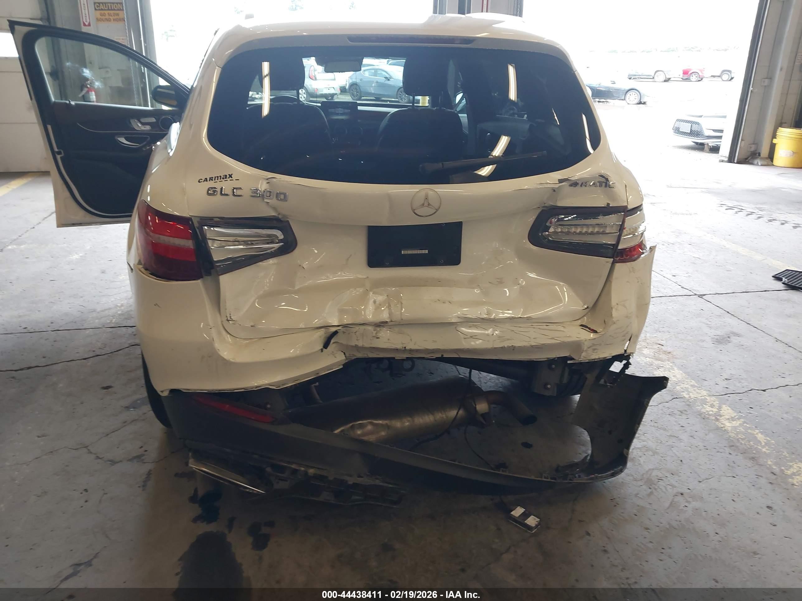 MERCEDES-BENZ GLC image 6