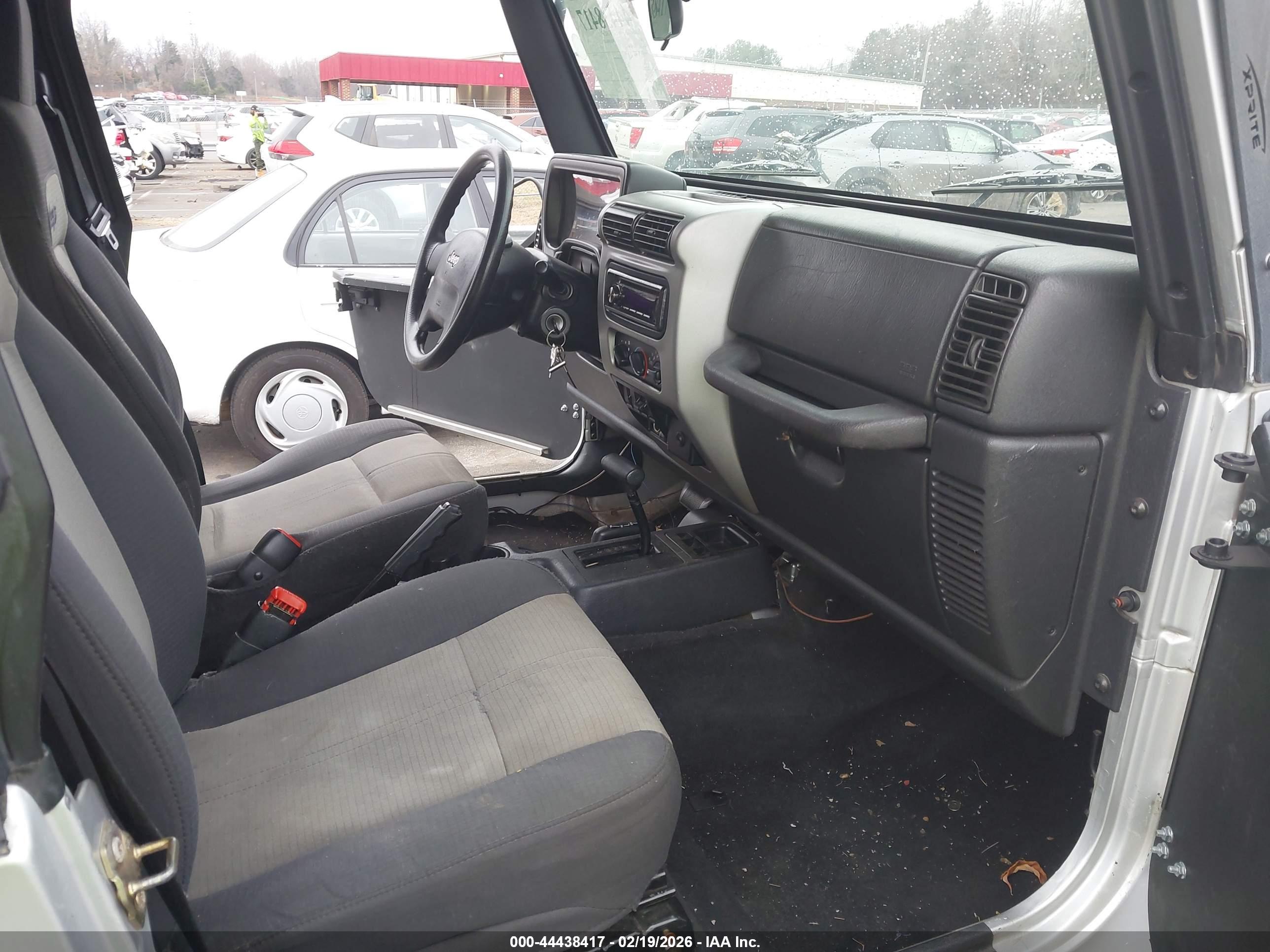 JEEP WRANGLER image 5