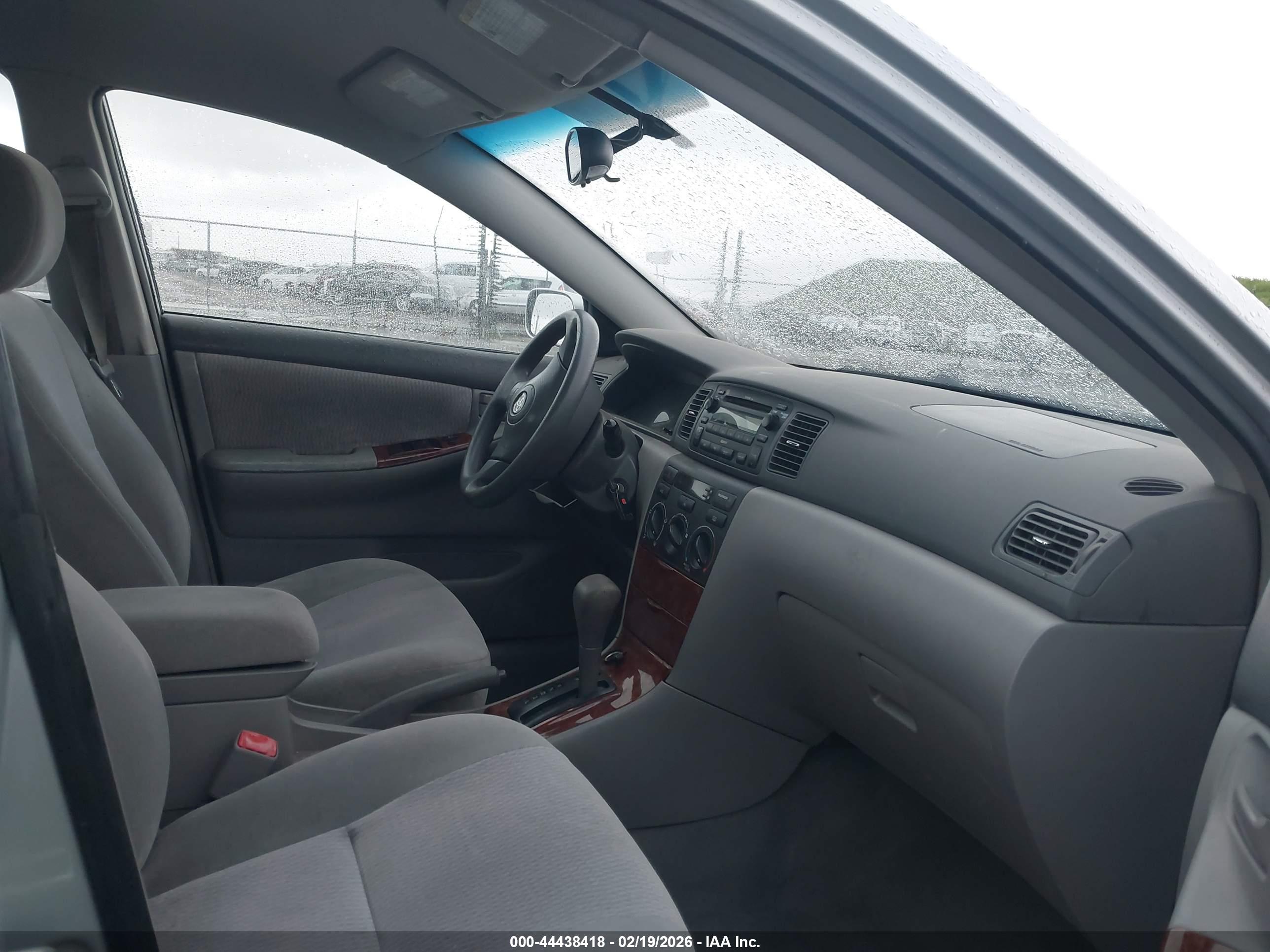 TOYOTA COROLLA image 5