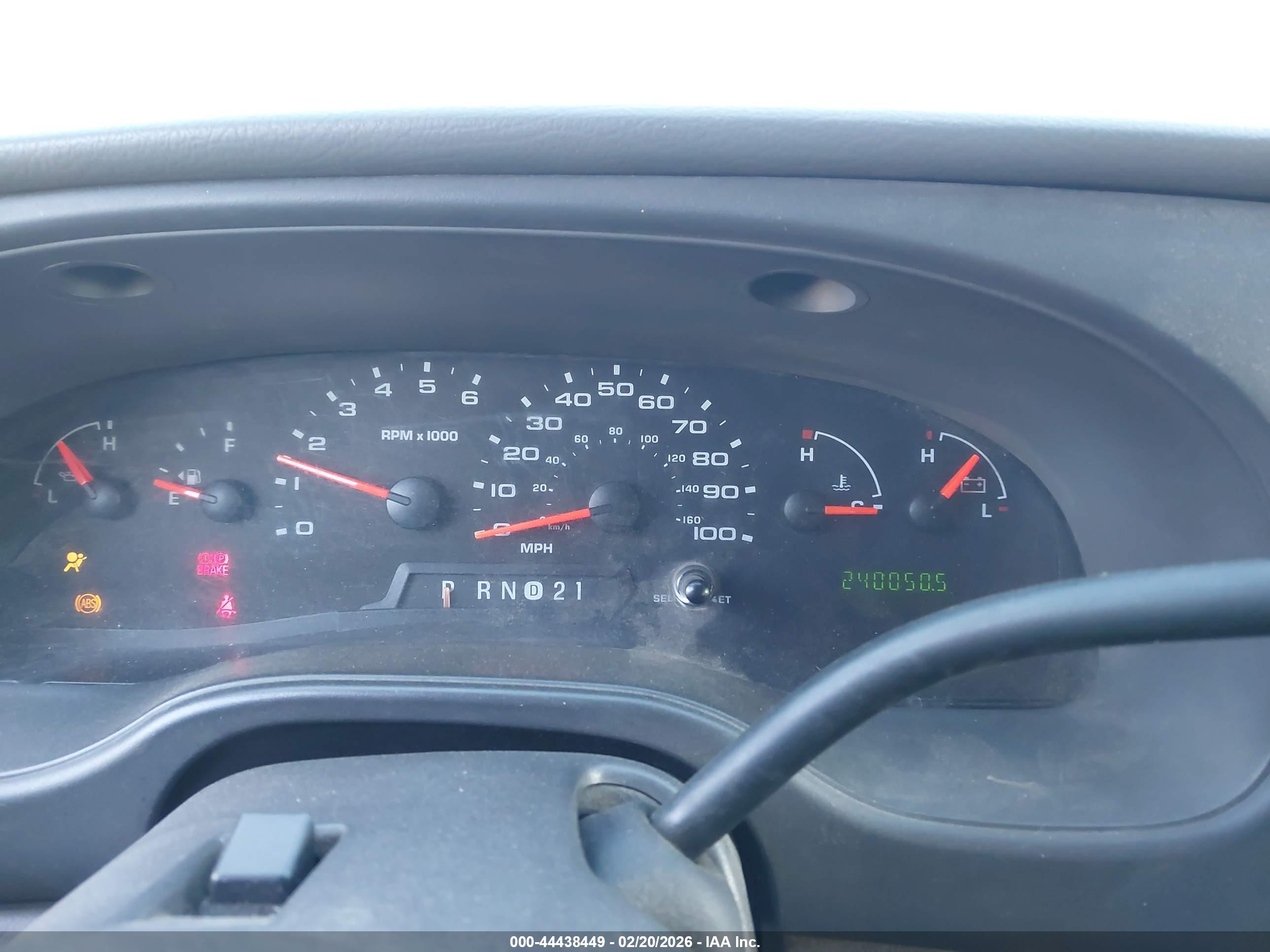 FORD E-350 image 7
