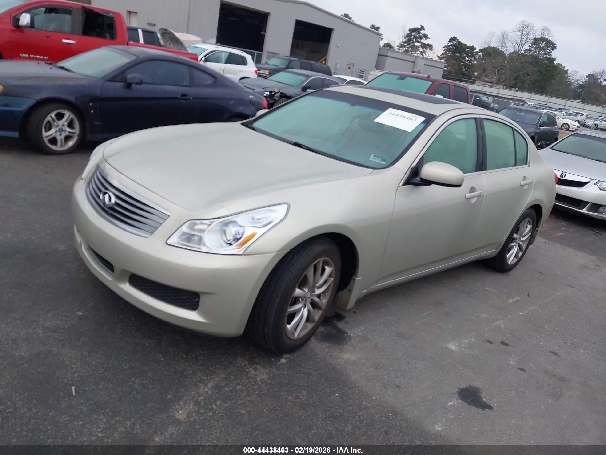 INFINITI G35 image 2