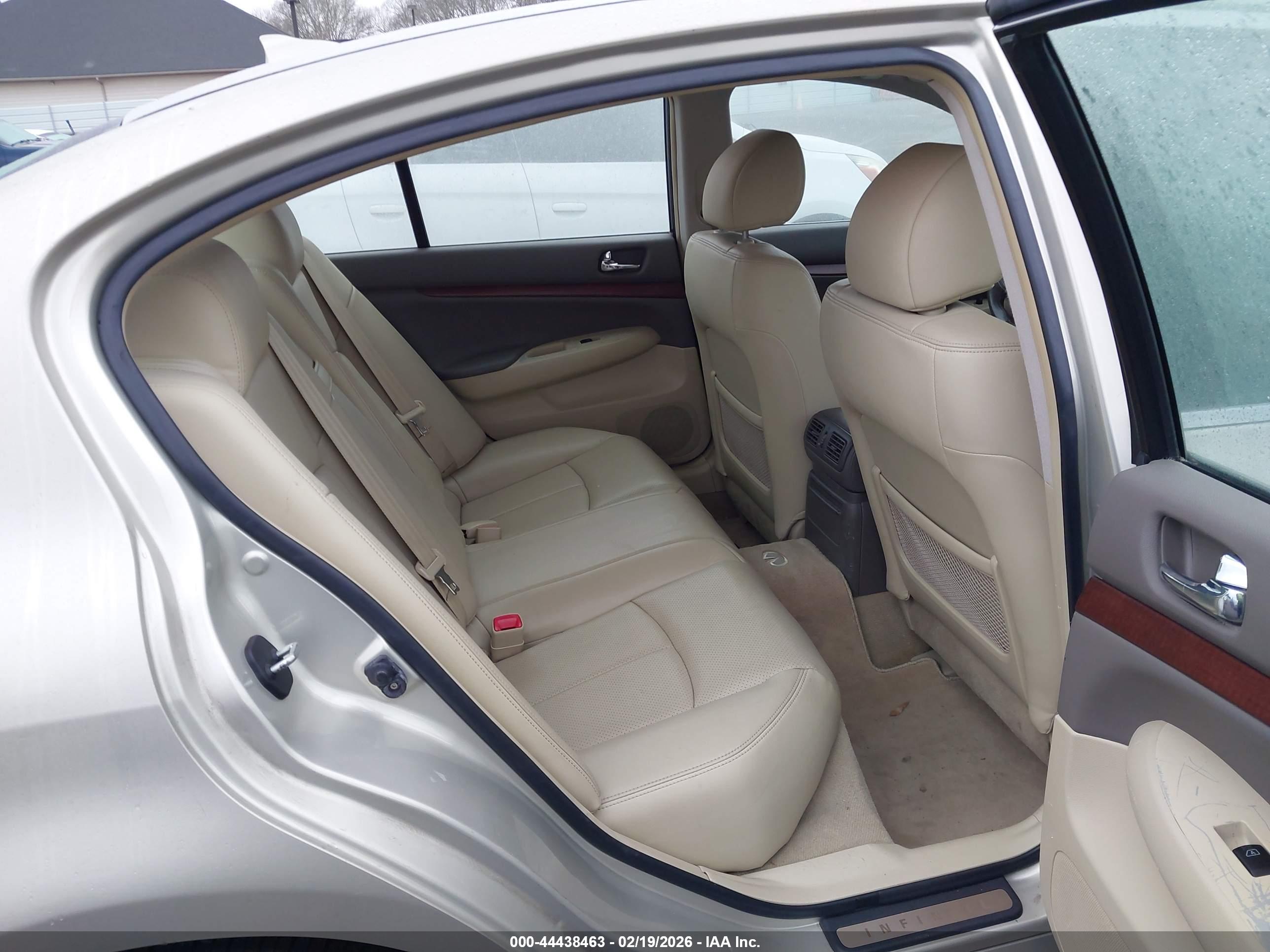 INFINITI G35 image 8