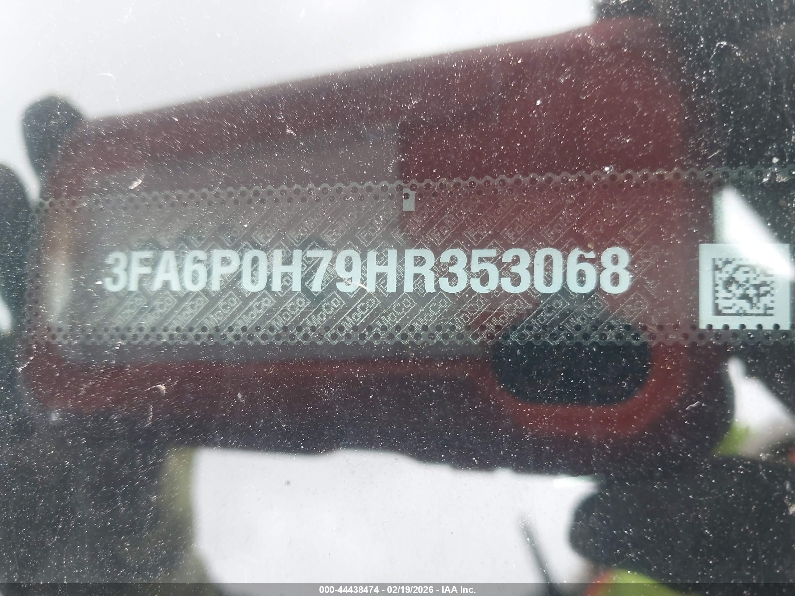 FORD FUSION image 9