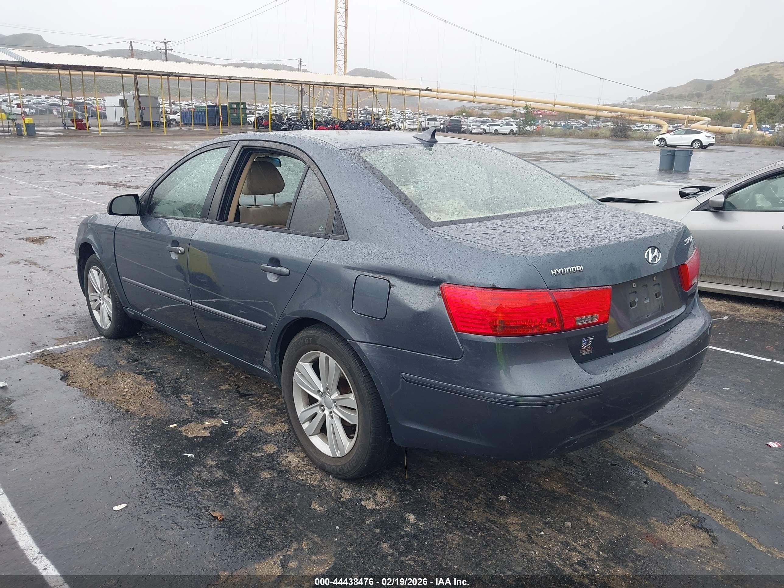 HYUNDAI SONATA image 3