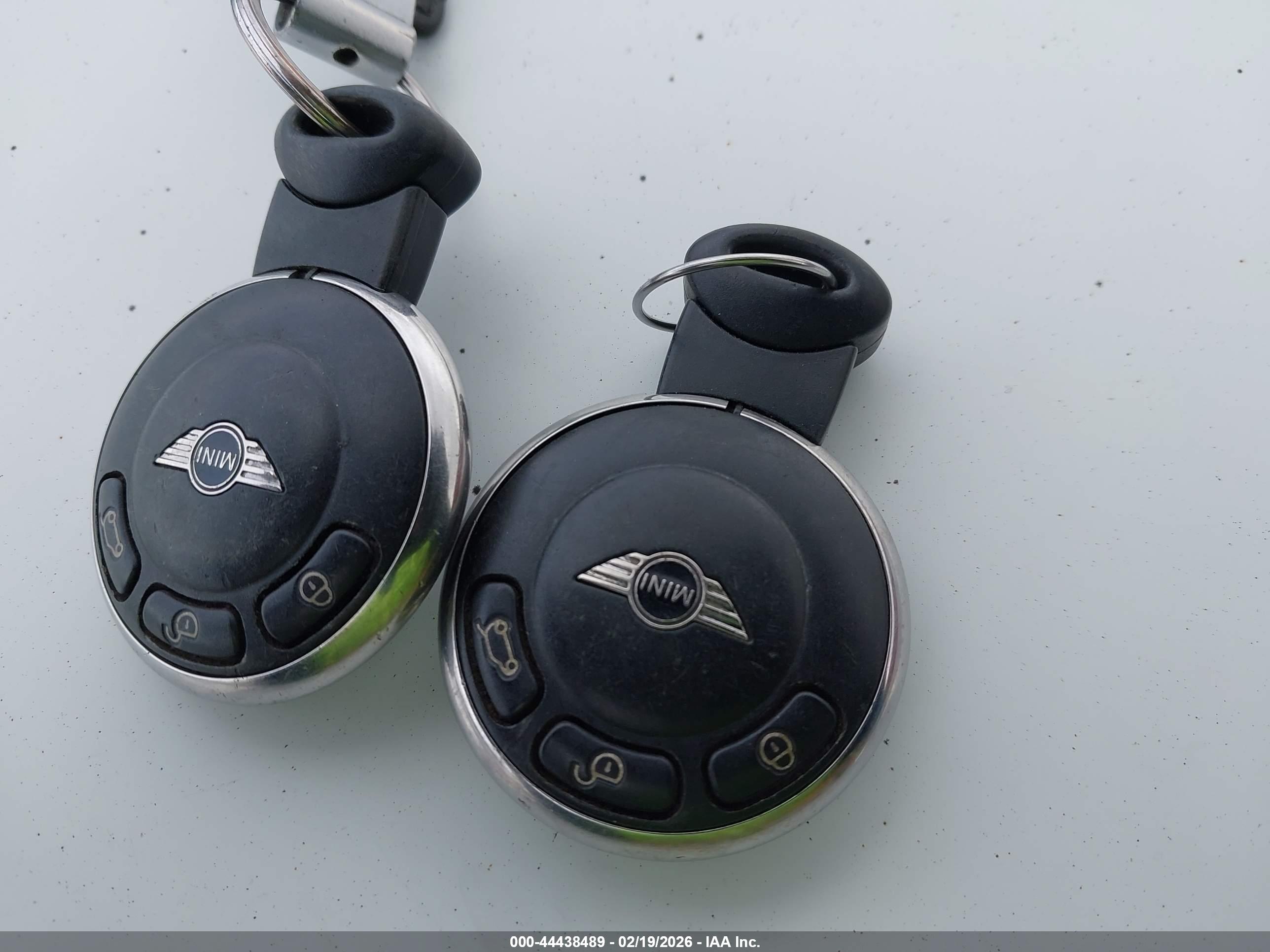 MINI COUNTRYMAN image 11