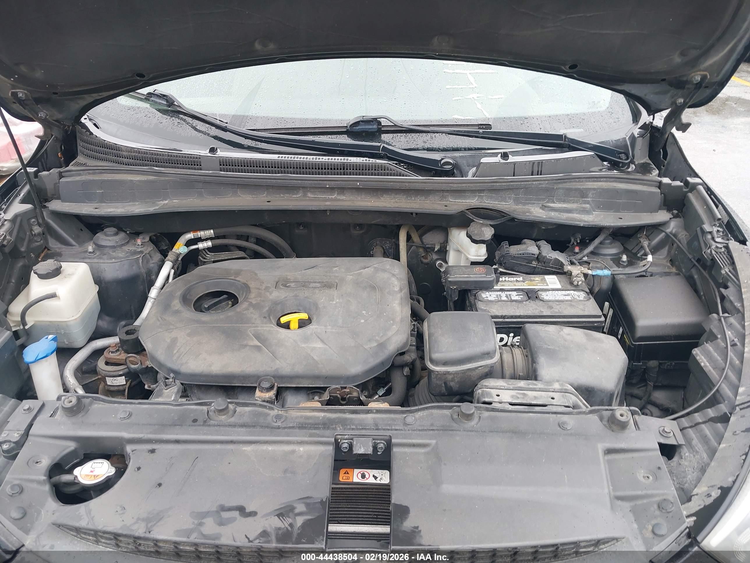 HYUNDAI TUCSON image 10