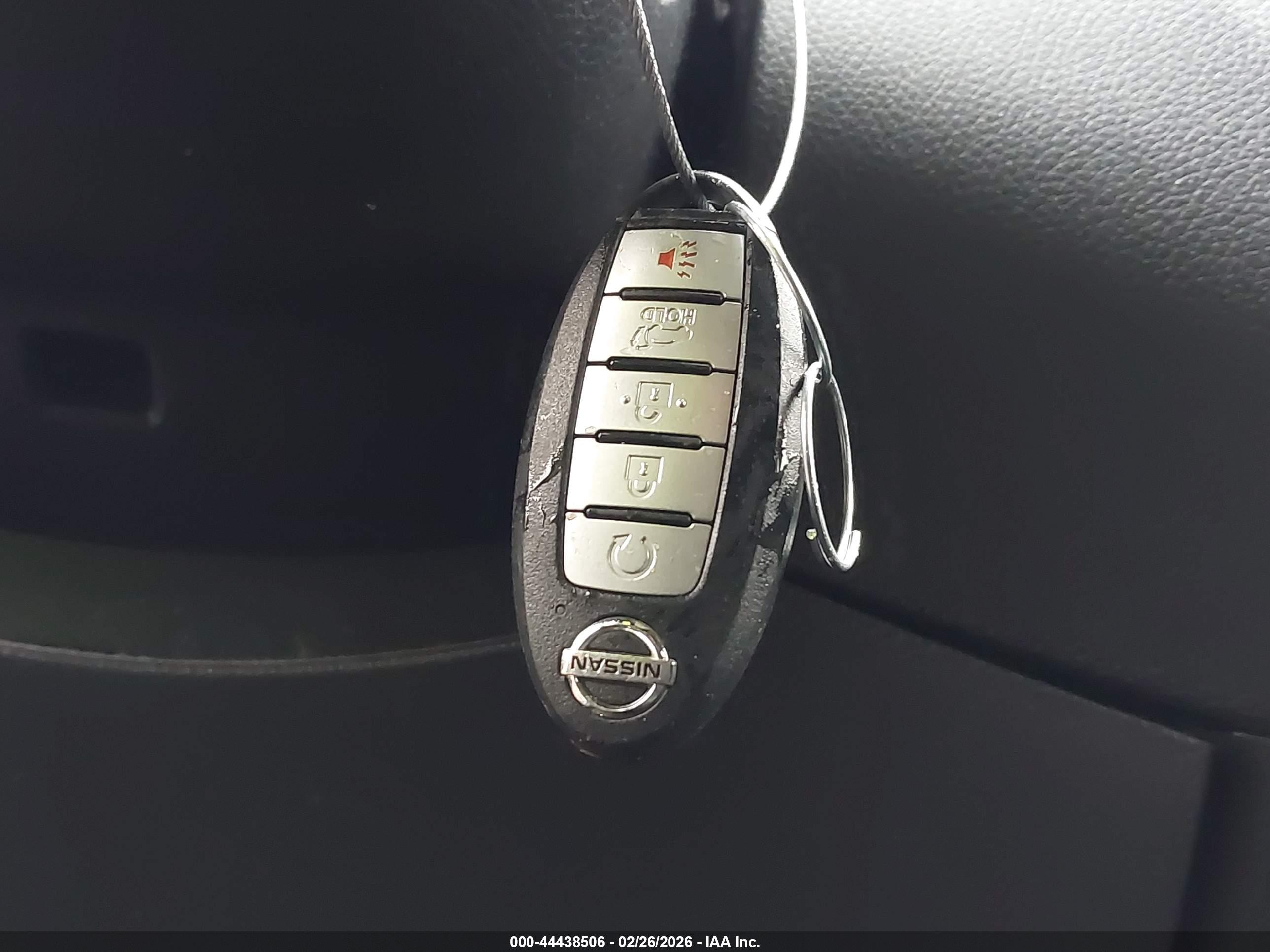 NISSAN ROGUE image 11