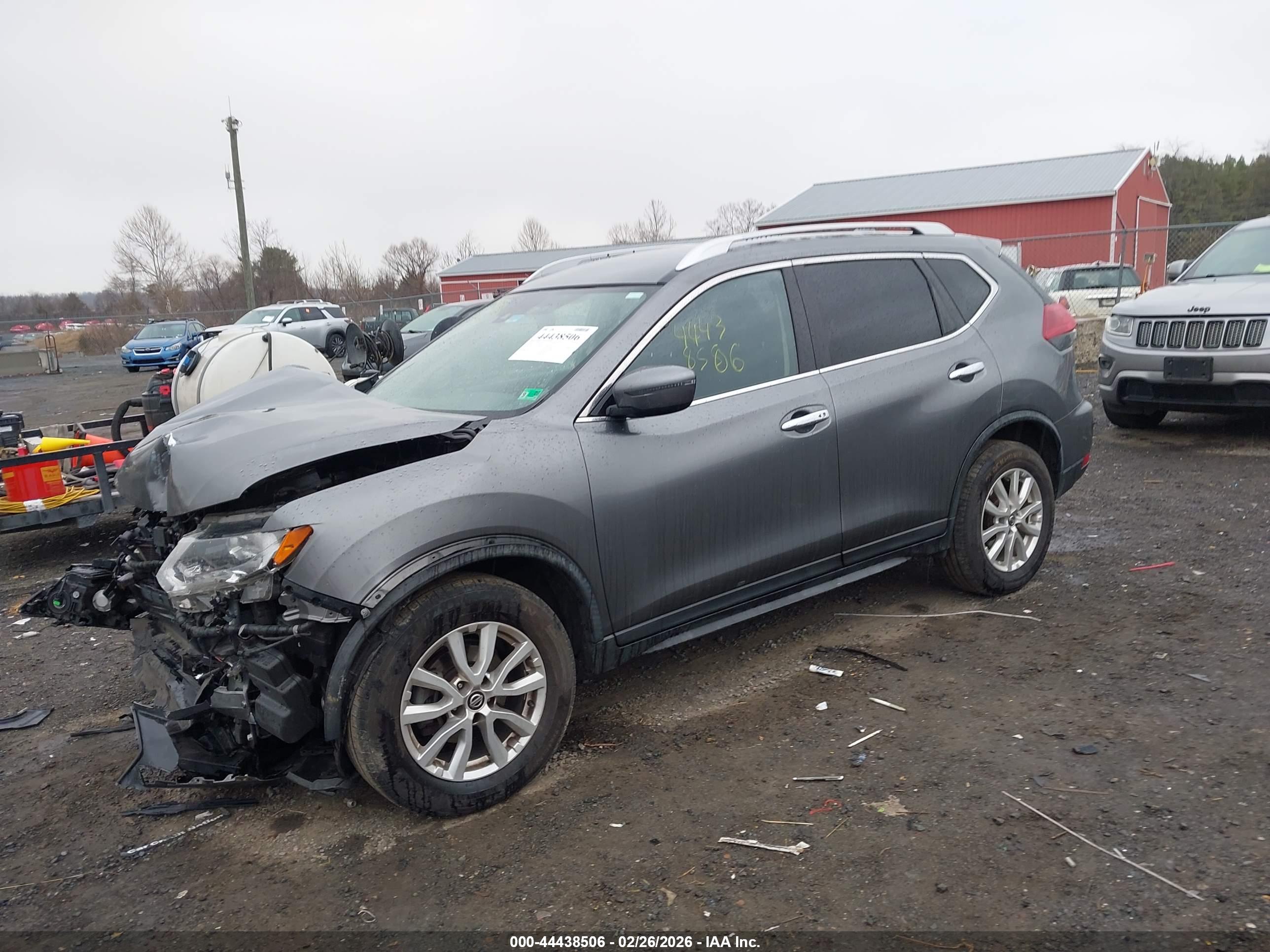 NISSAN ROGUE image 2