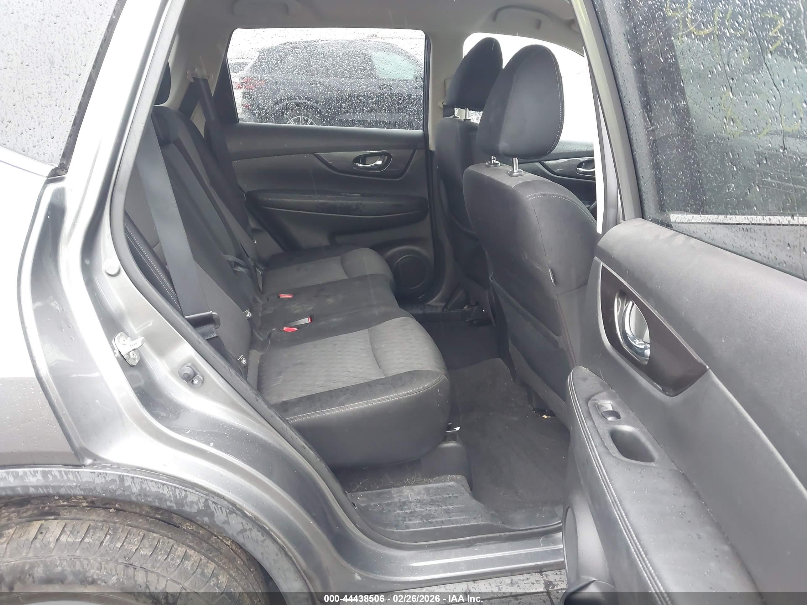 NISSAN ROGUE image 8