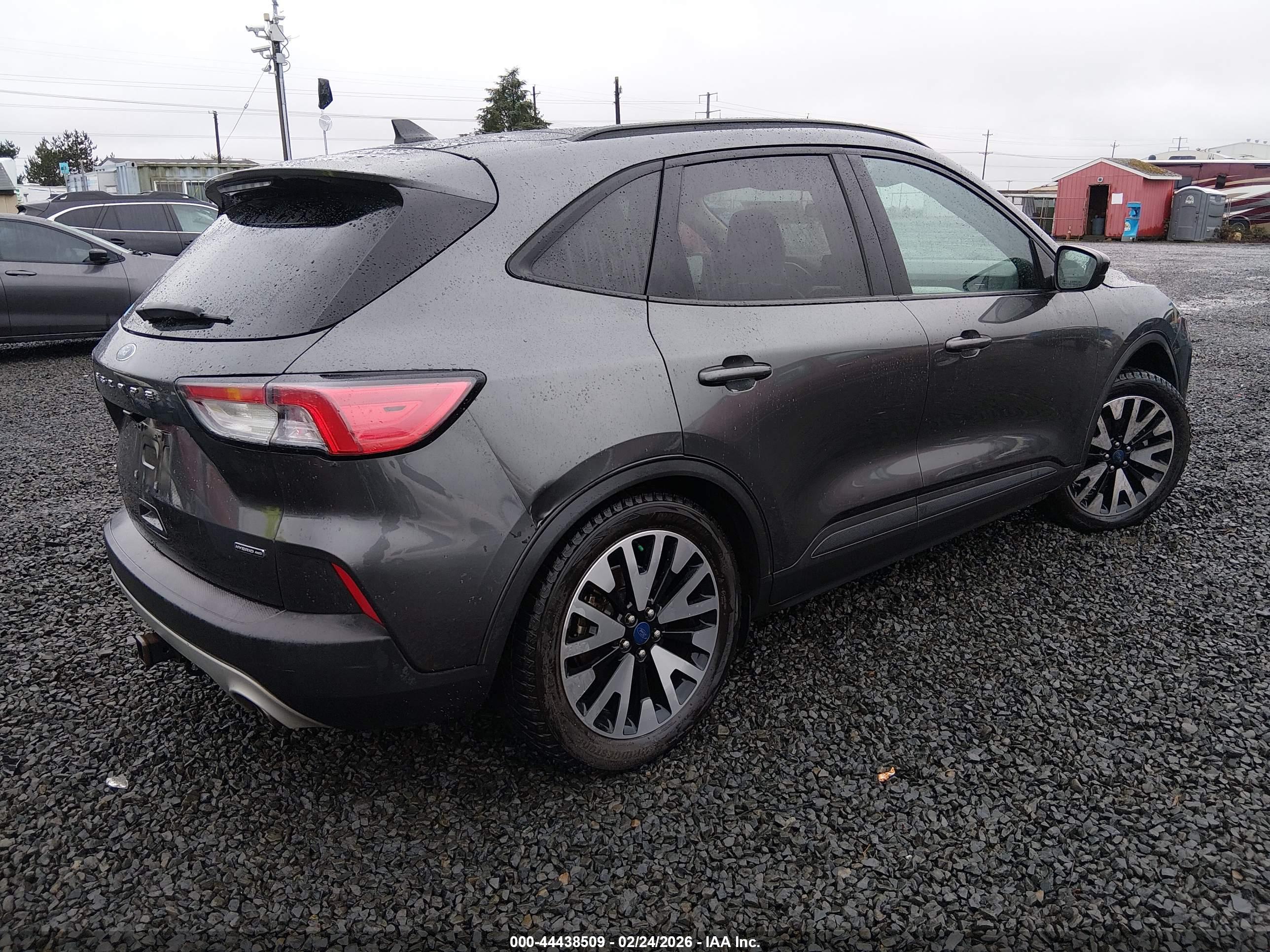 FORD ESCAPE image 4
