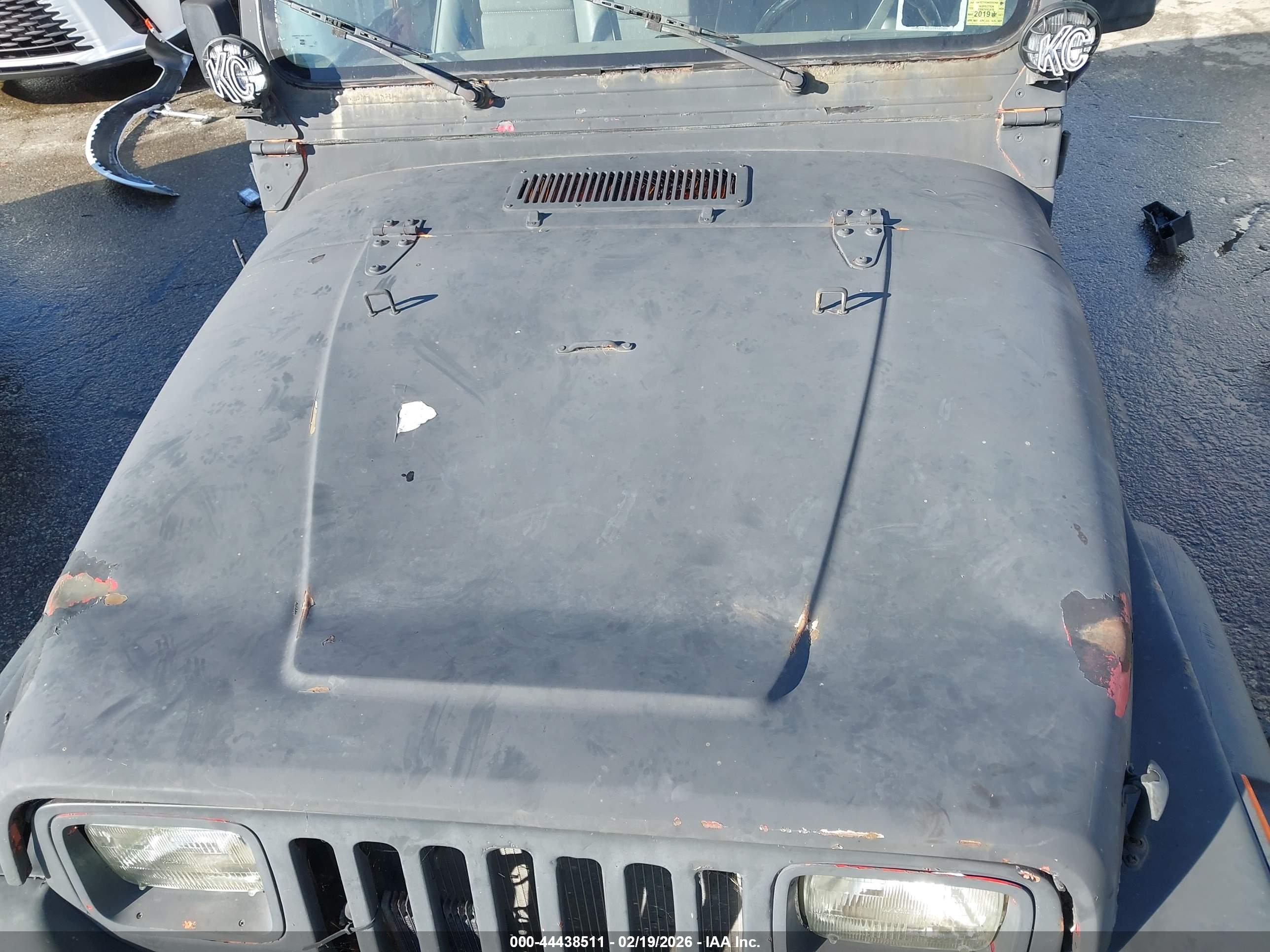 JEEP WRANGLER image 6