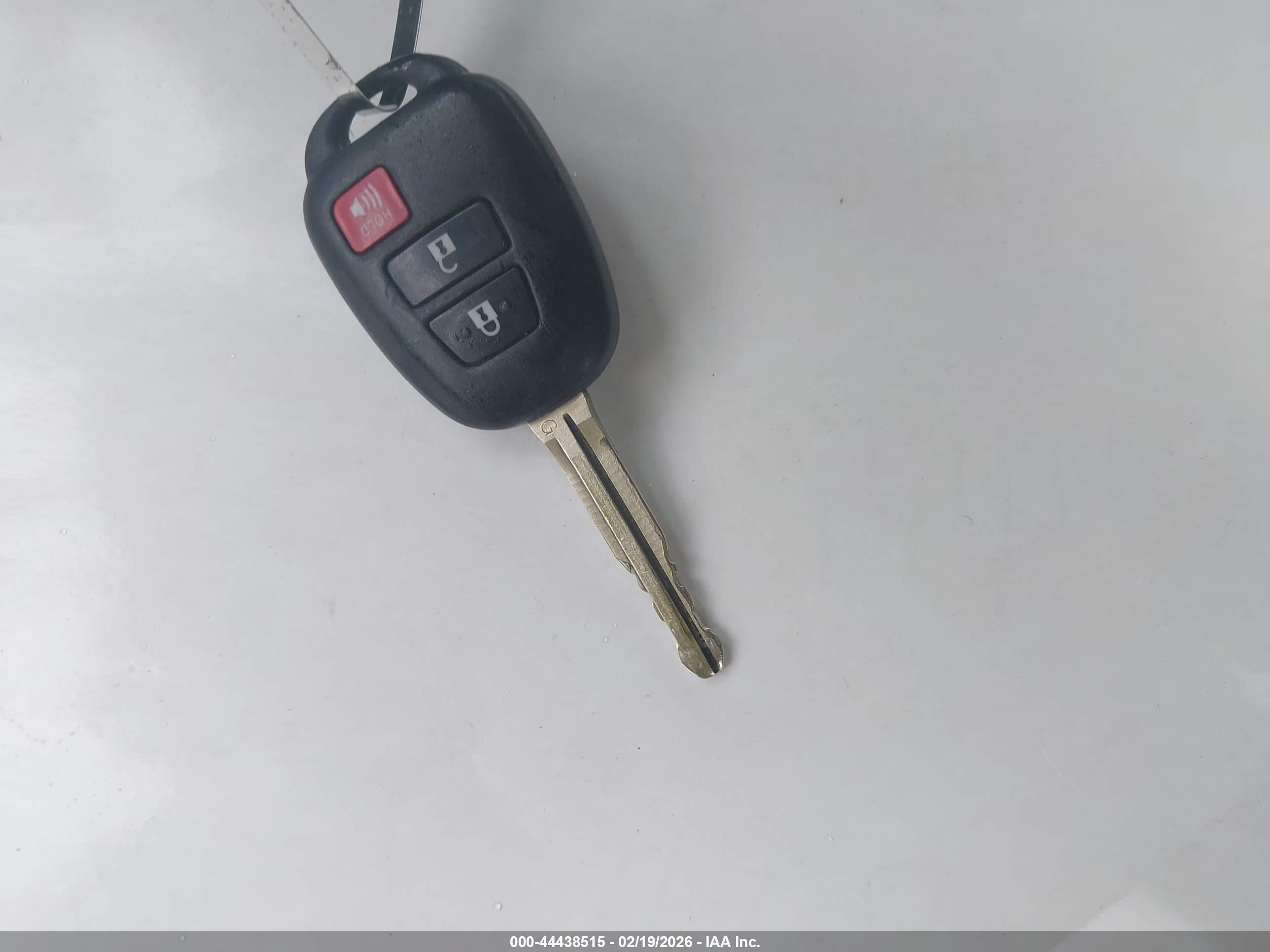 TOYOTA PRIUS image 11