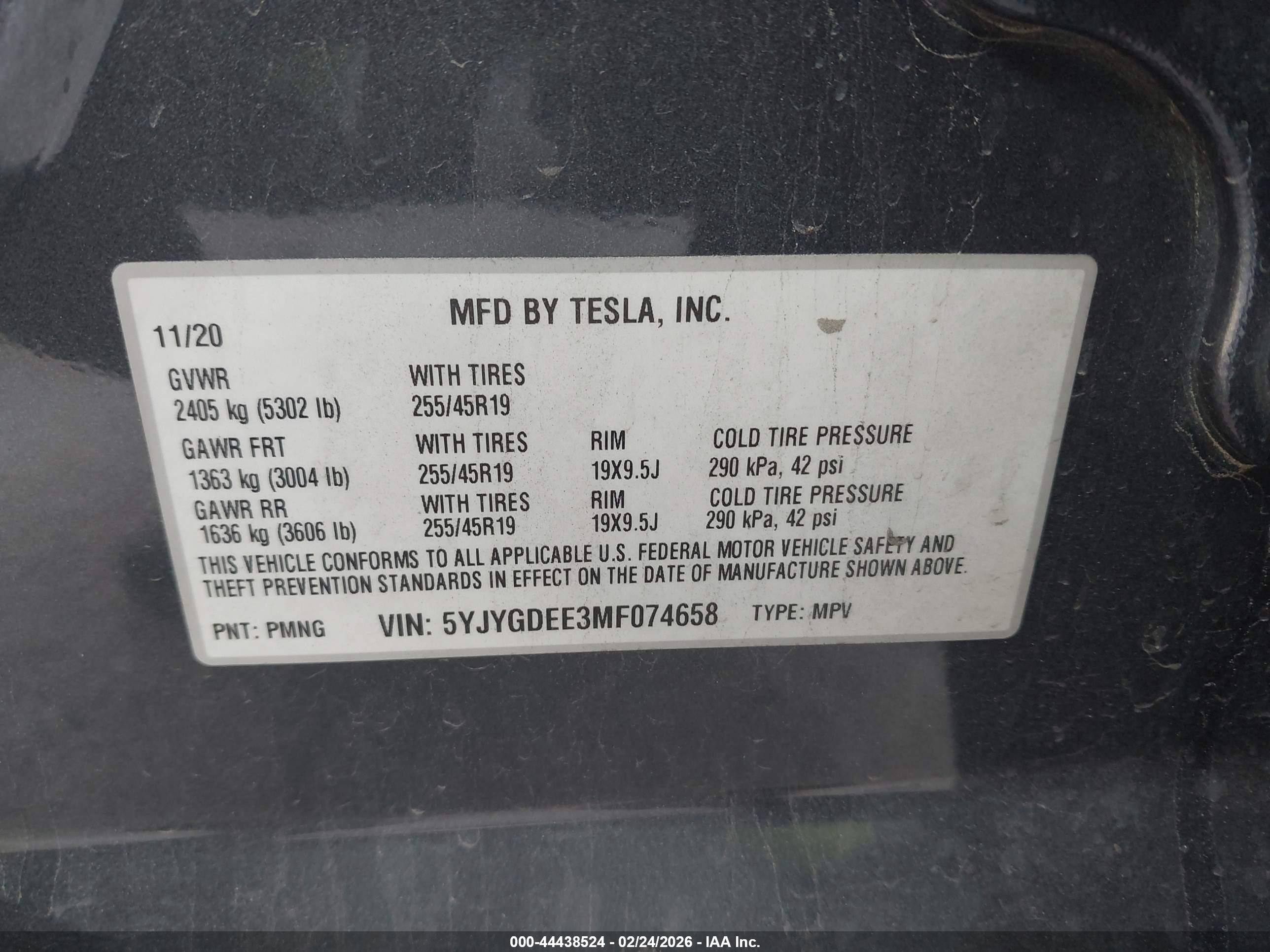 TESLA MODEL image 9