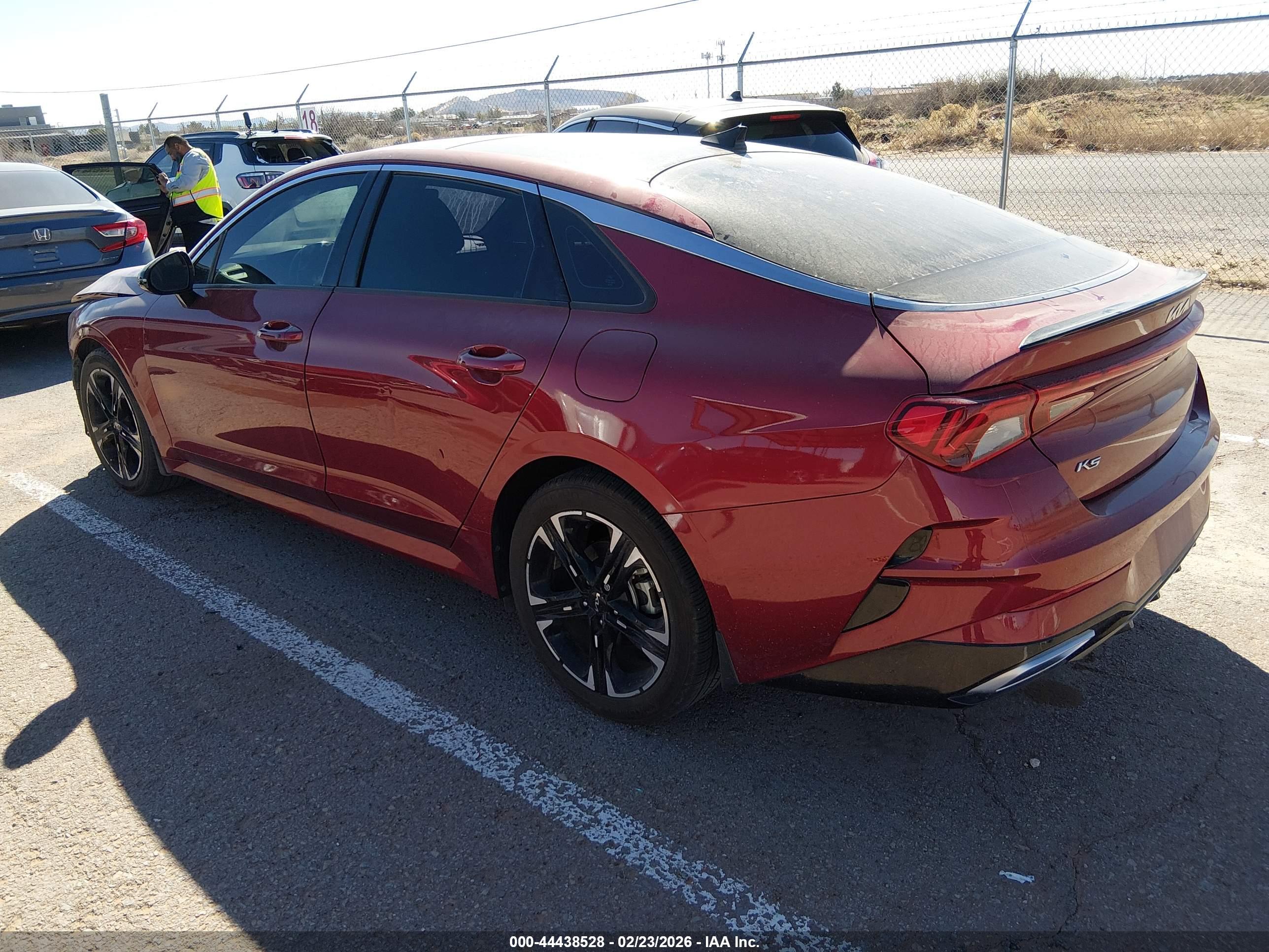 KIA K5 image 3