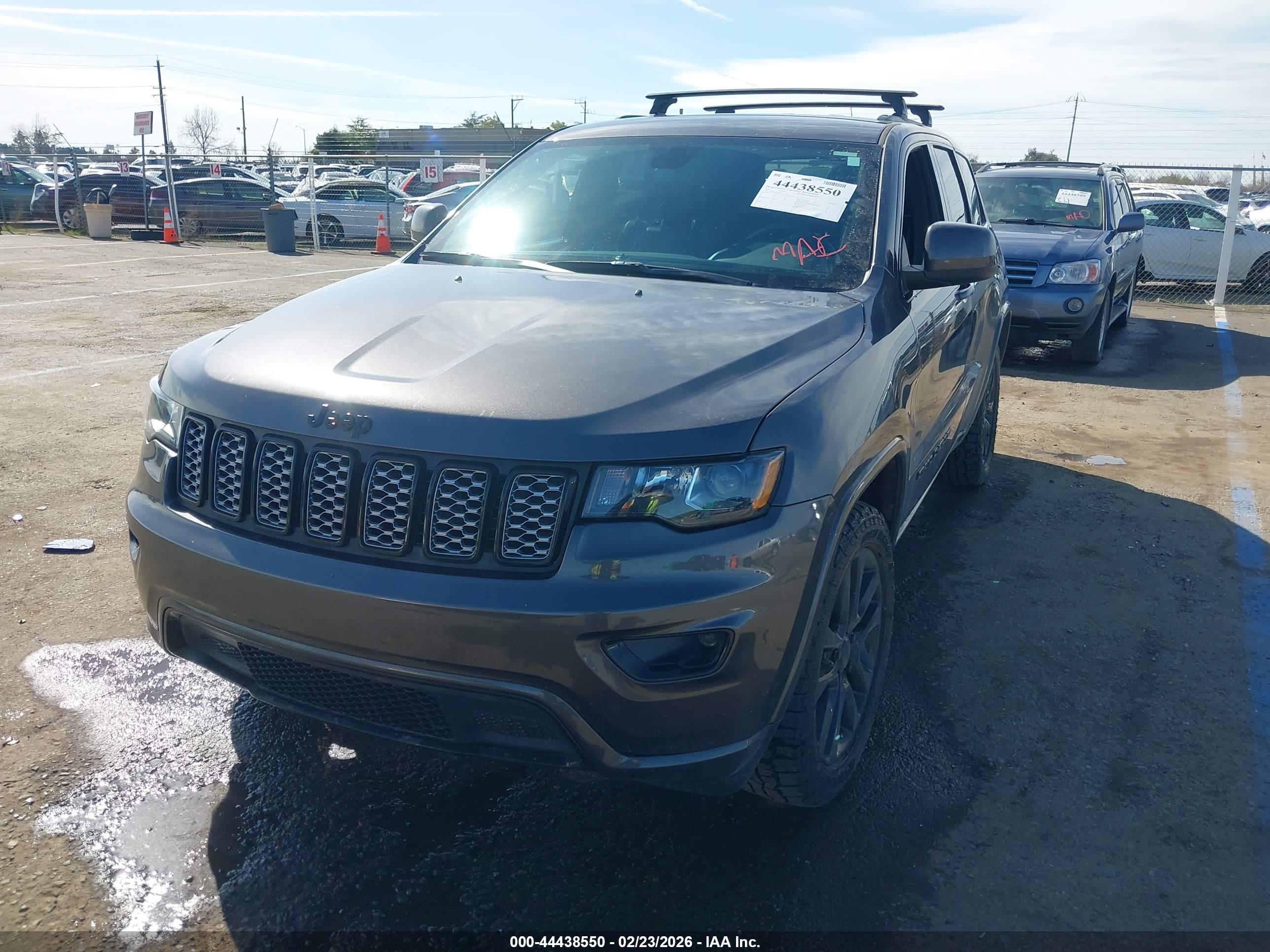 JEEP GRAND image 2