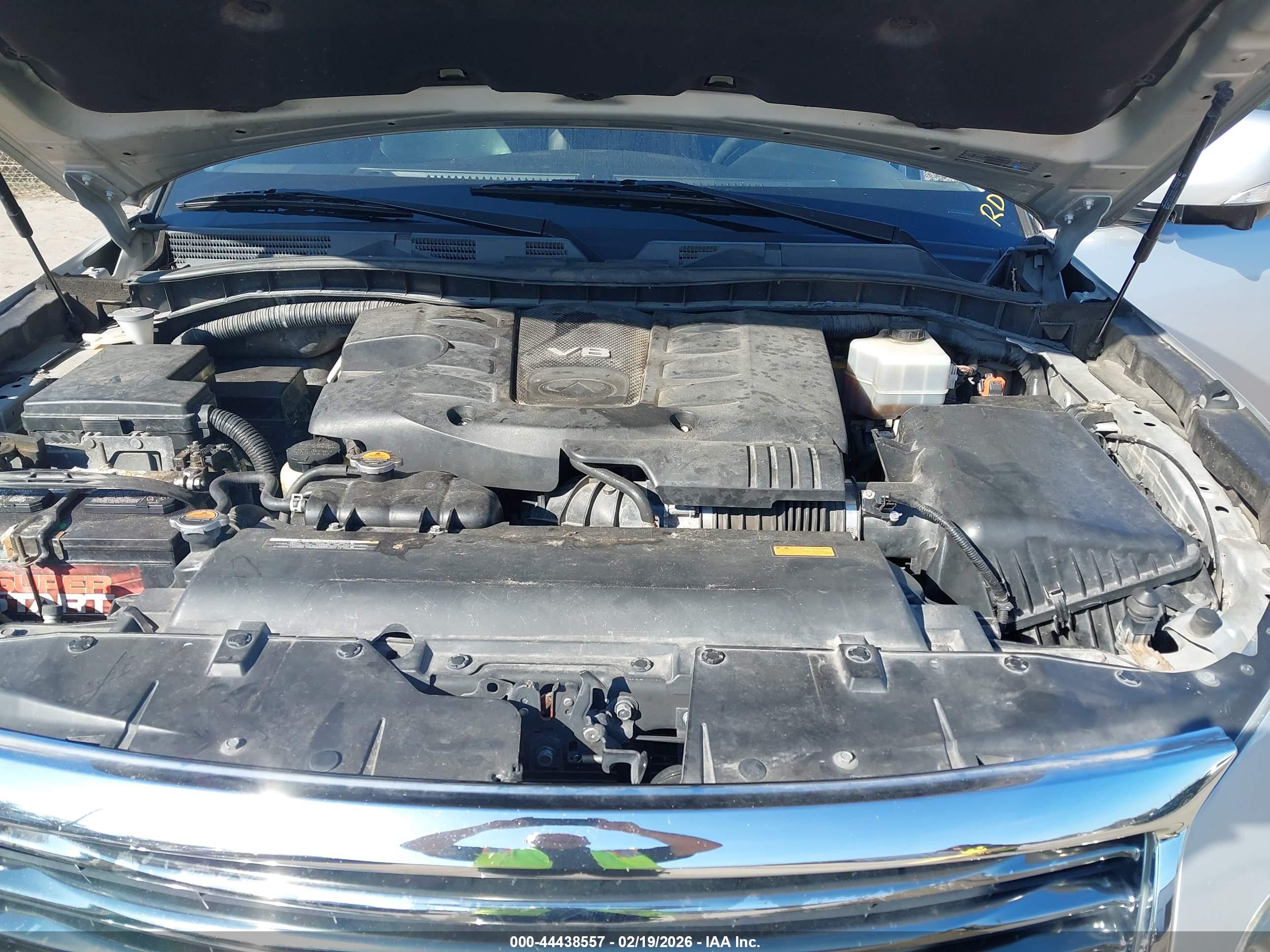 INFINITI QX56 image 10