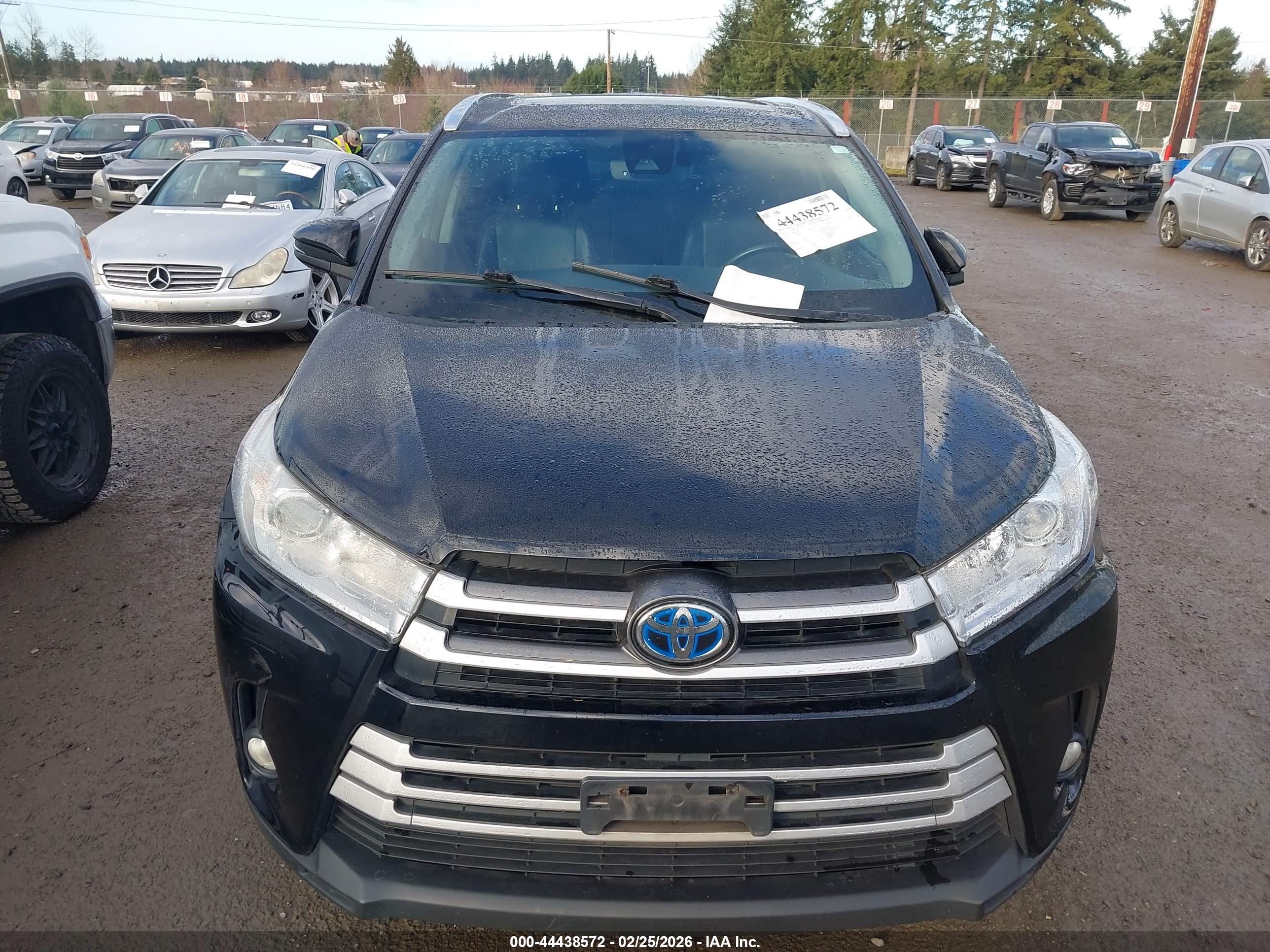 TOYOTA HIGHLANDER image 6