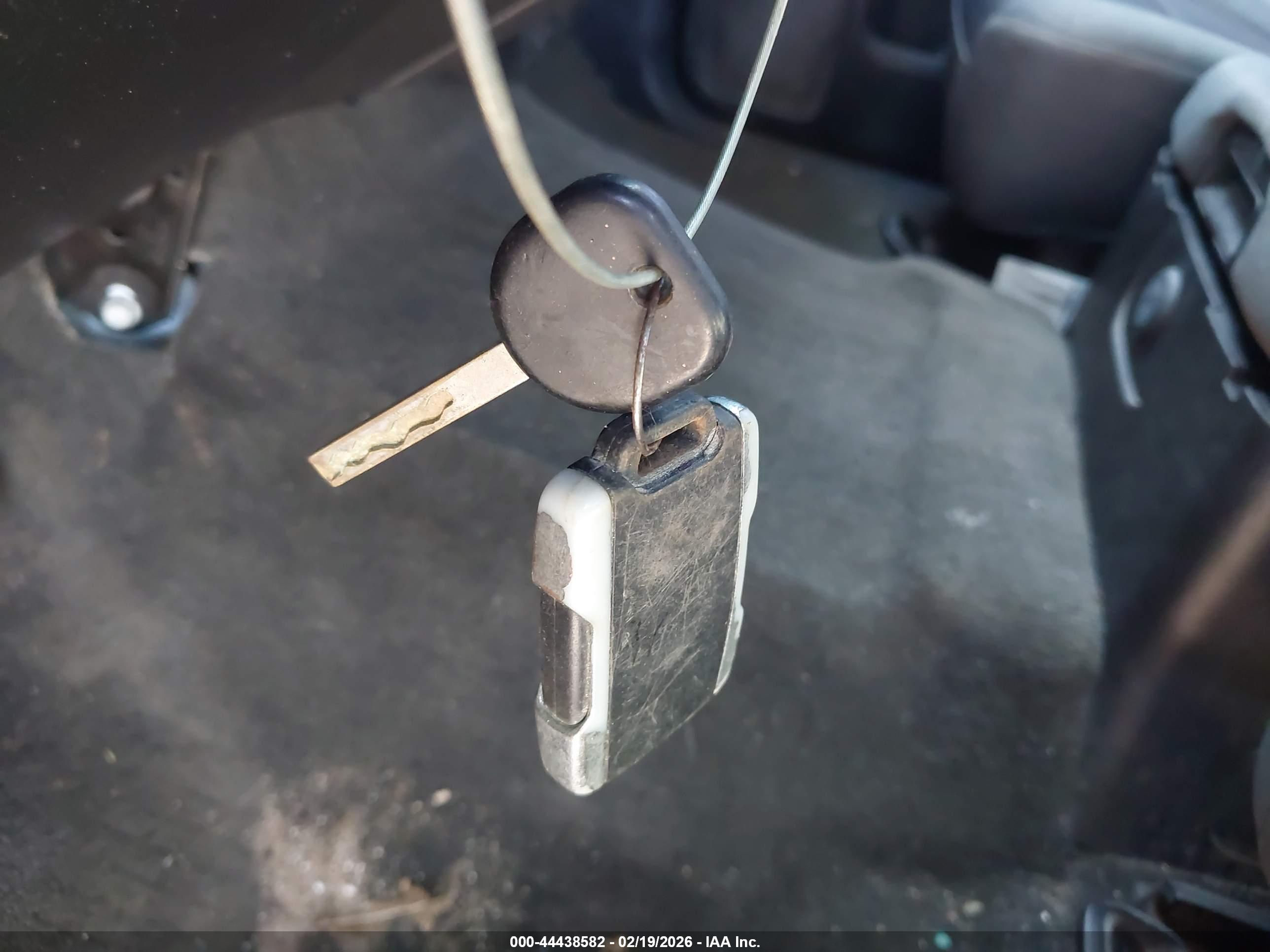 GMC SIERRA image 11