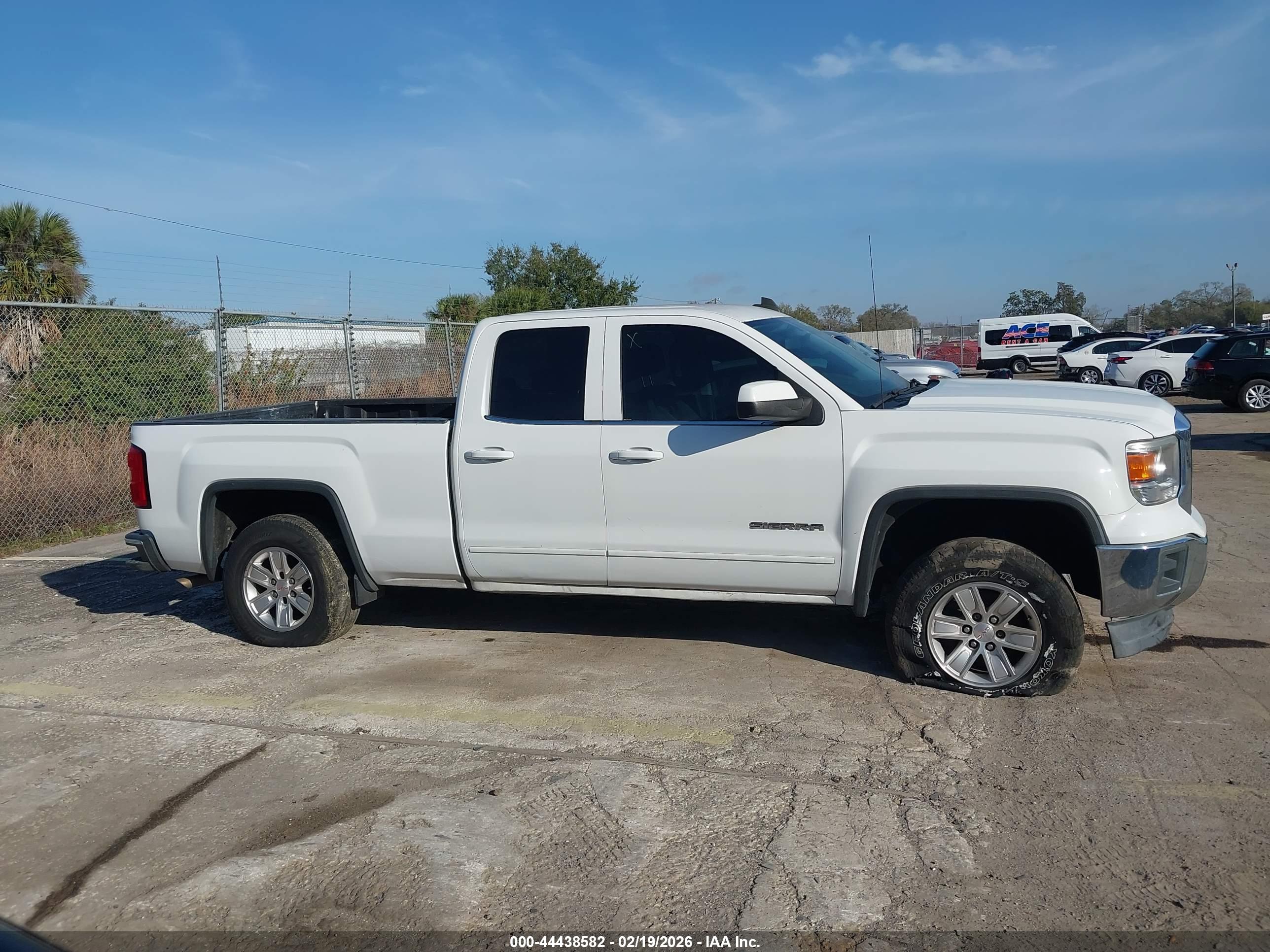 GMC SIERRA image 5