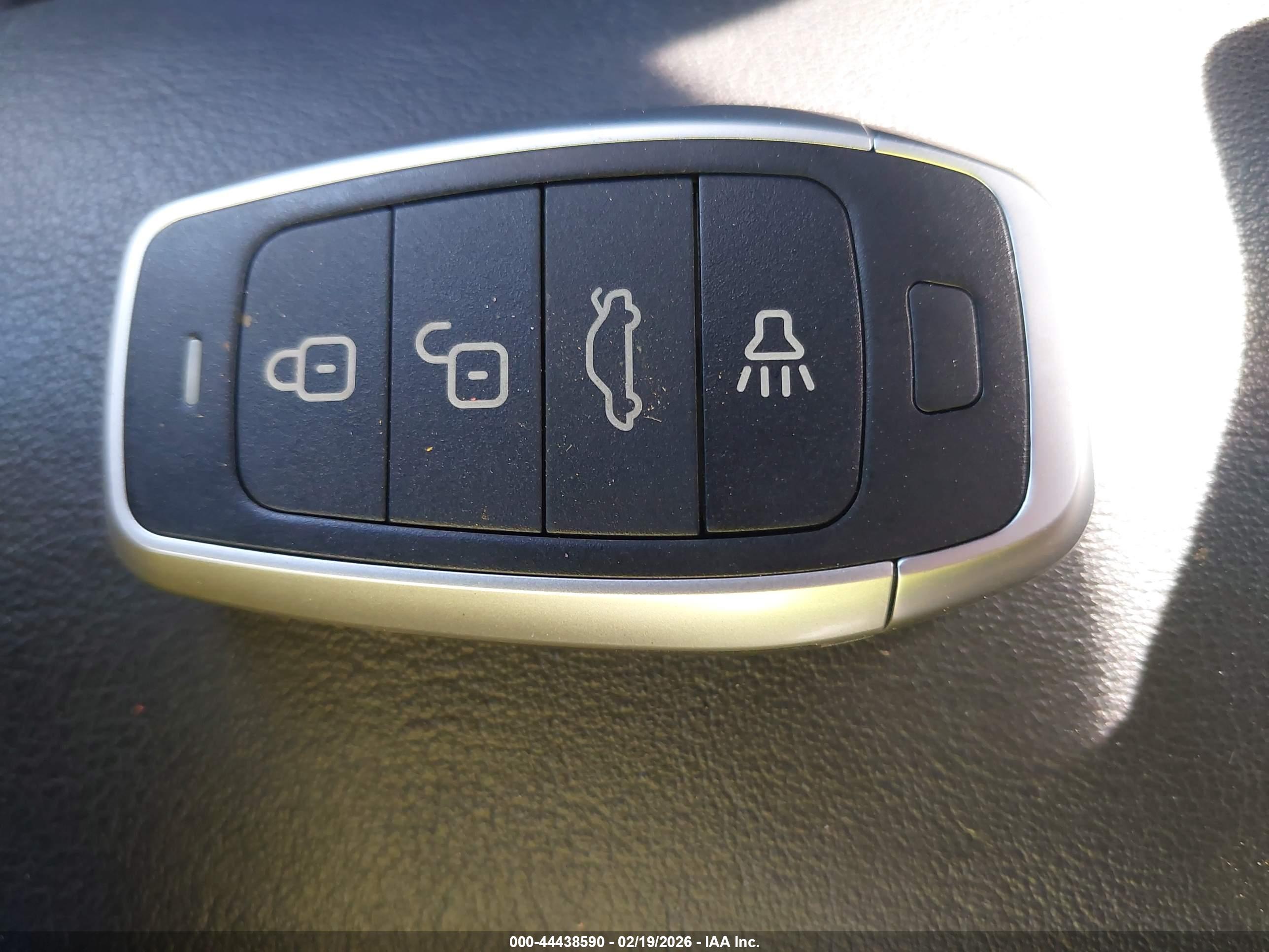 INFINITI Q50 image 11