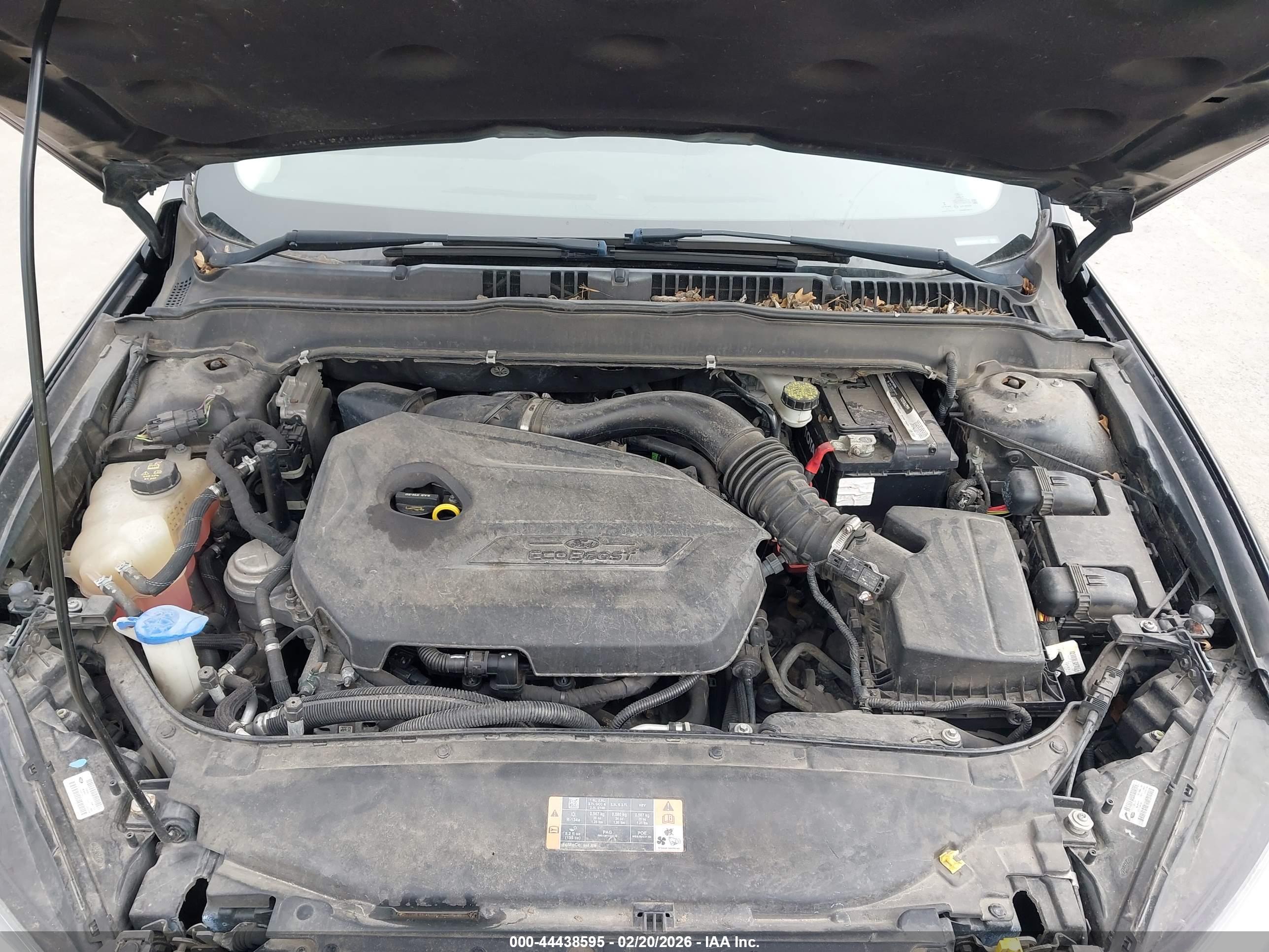FORD FUSION image 10