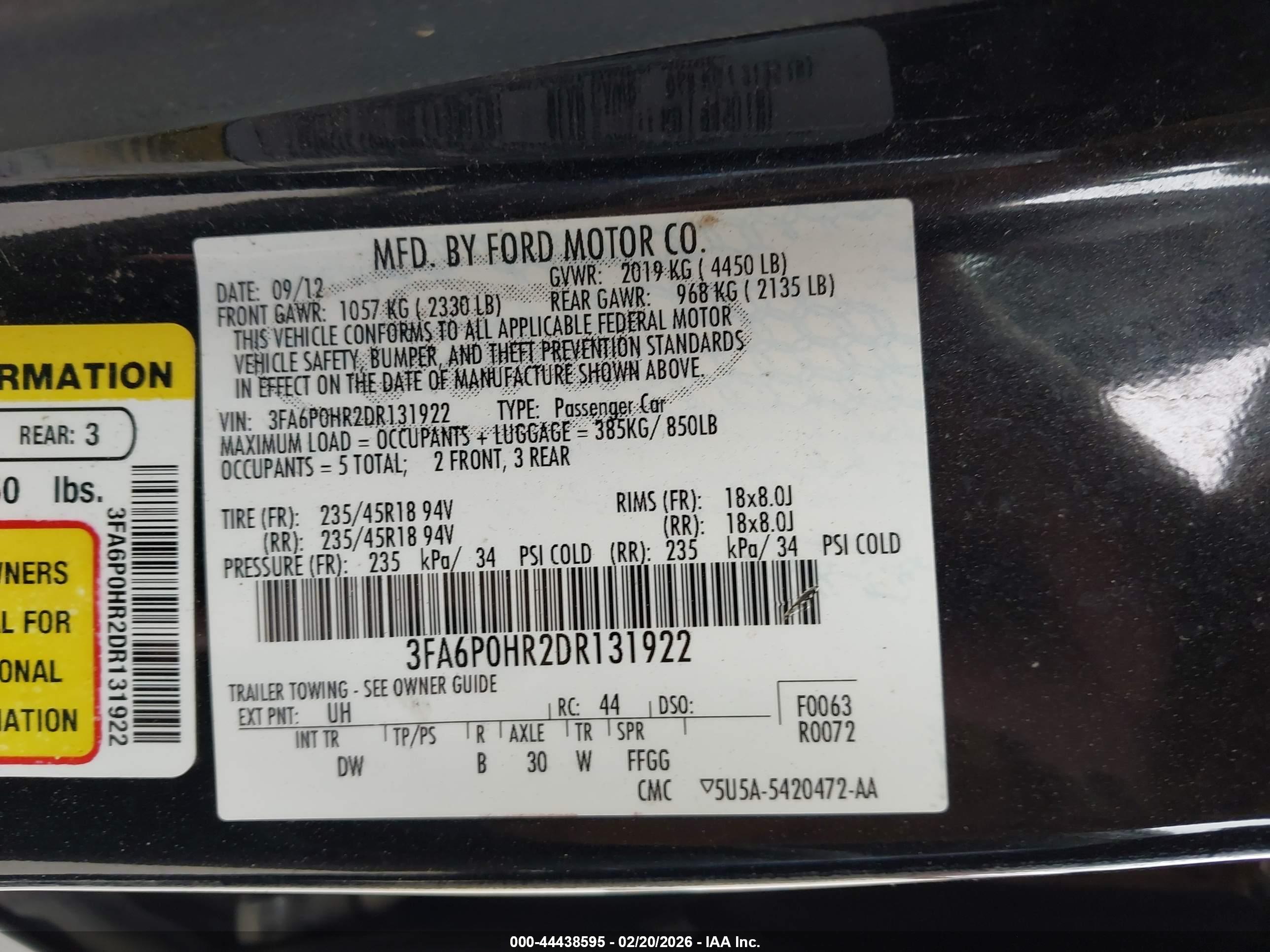 FORD FUSION image 9