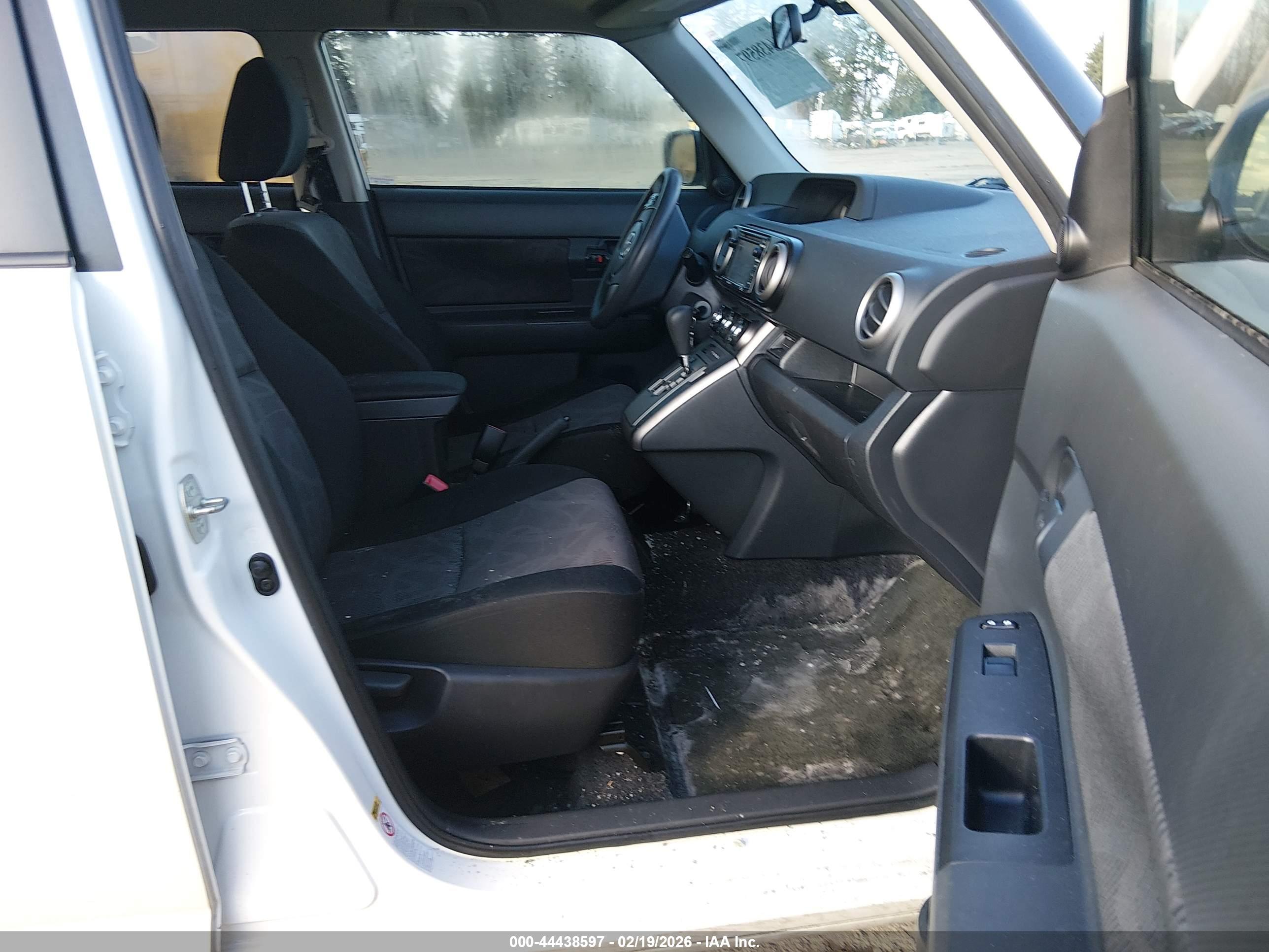 SCION XB image 5