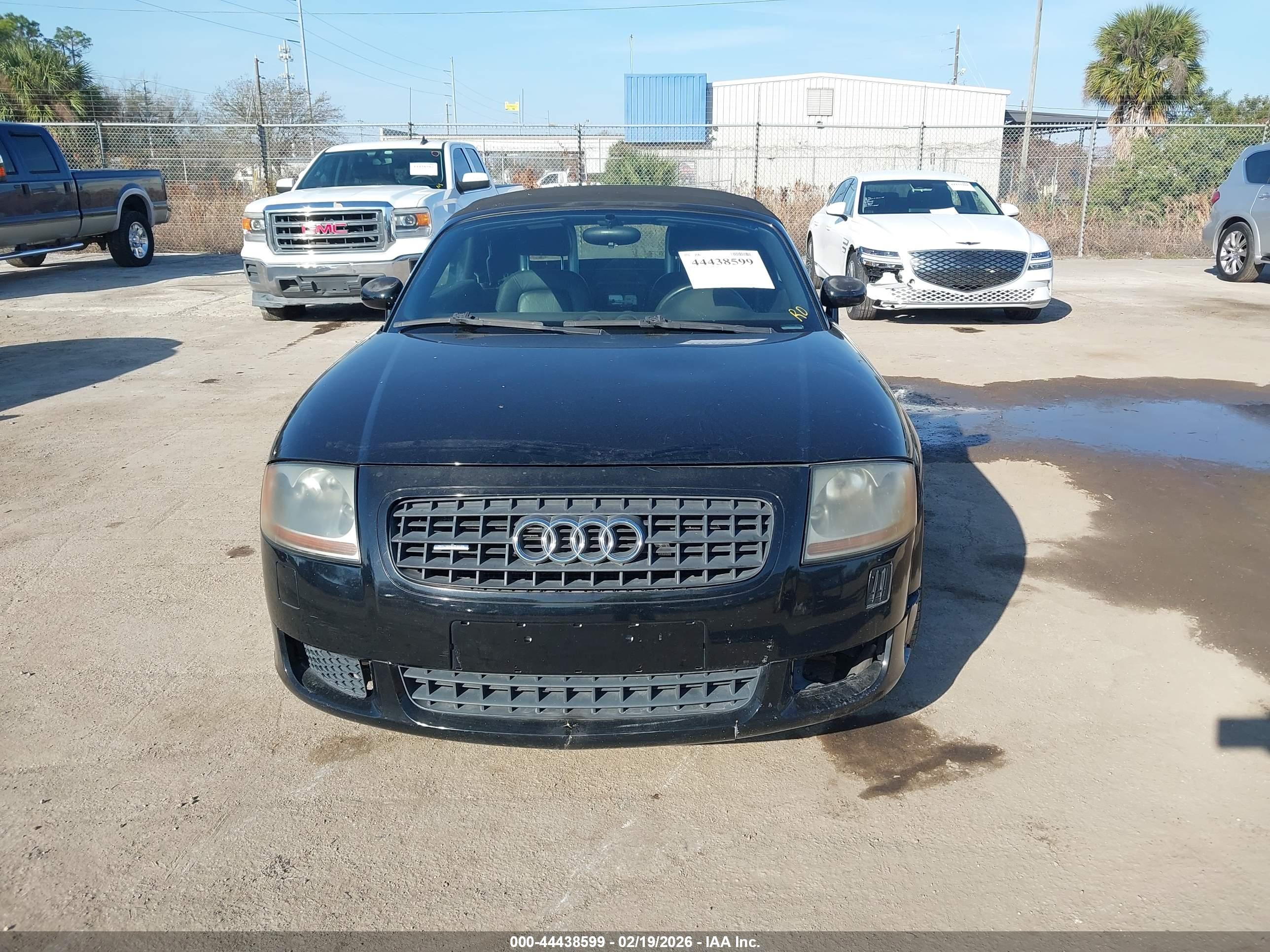 AUDI TT image 6