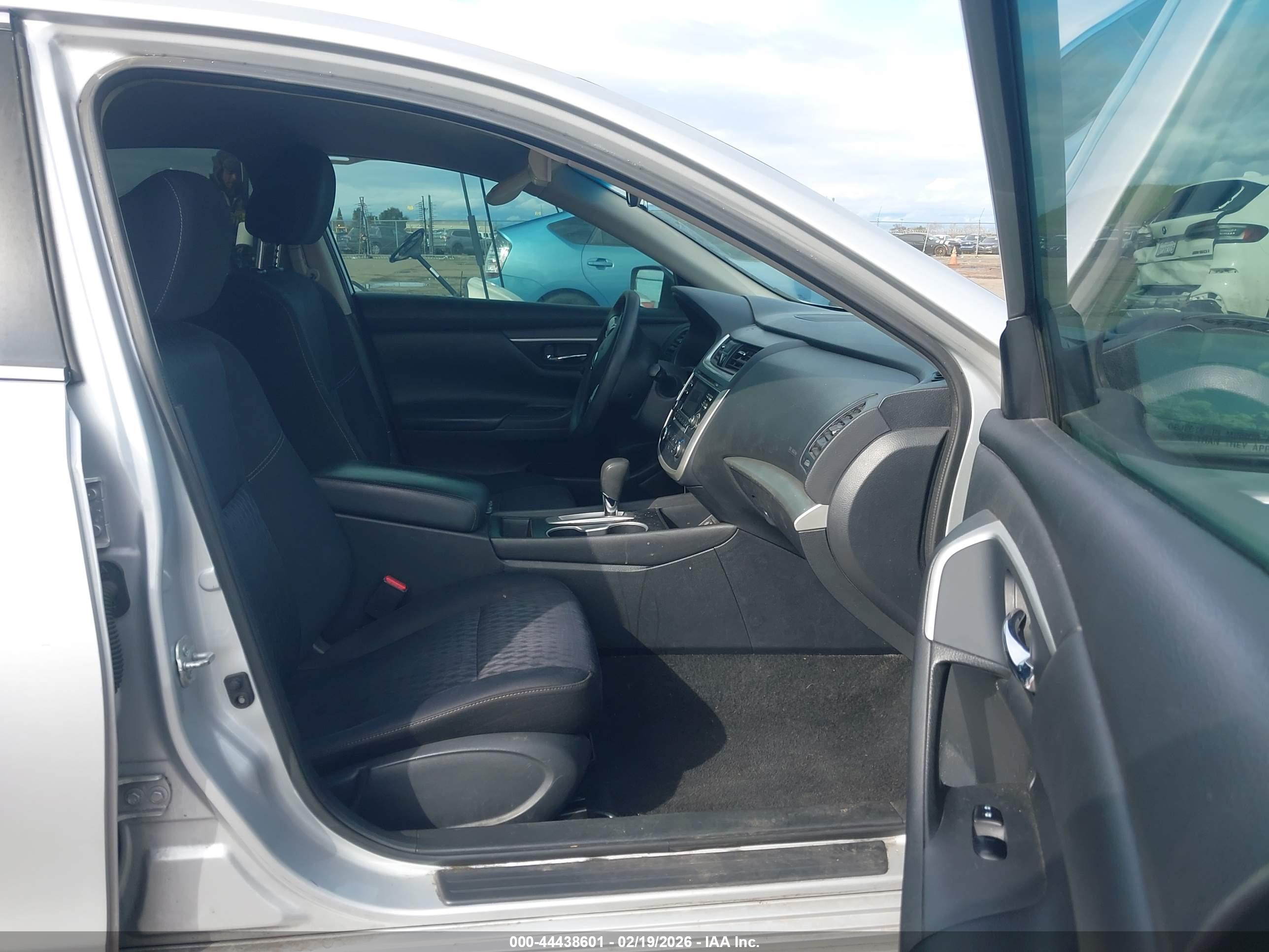 NISSAN ALTIMA image 5