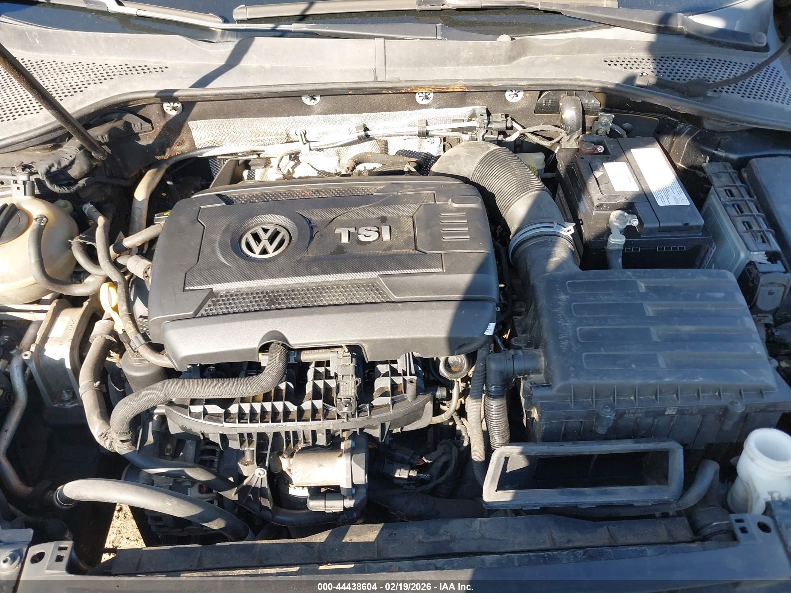 VOLKSWAGEN GOLF image 10