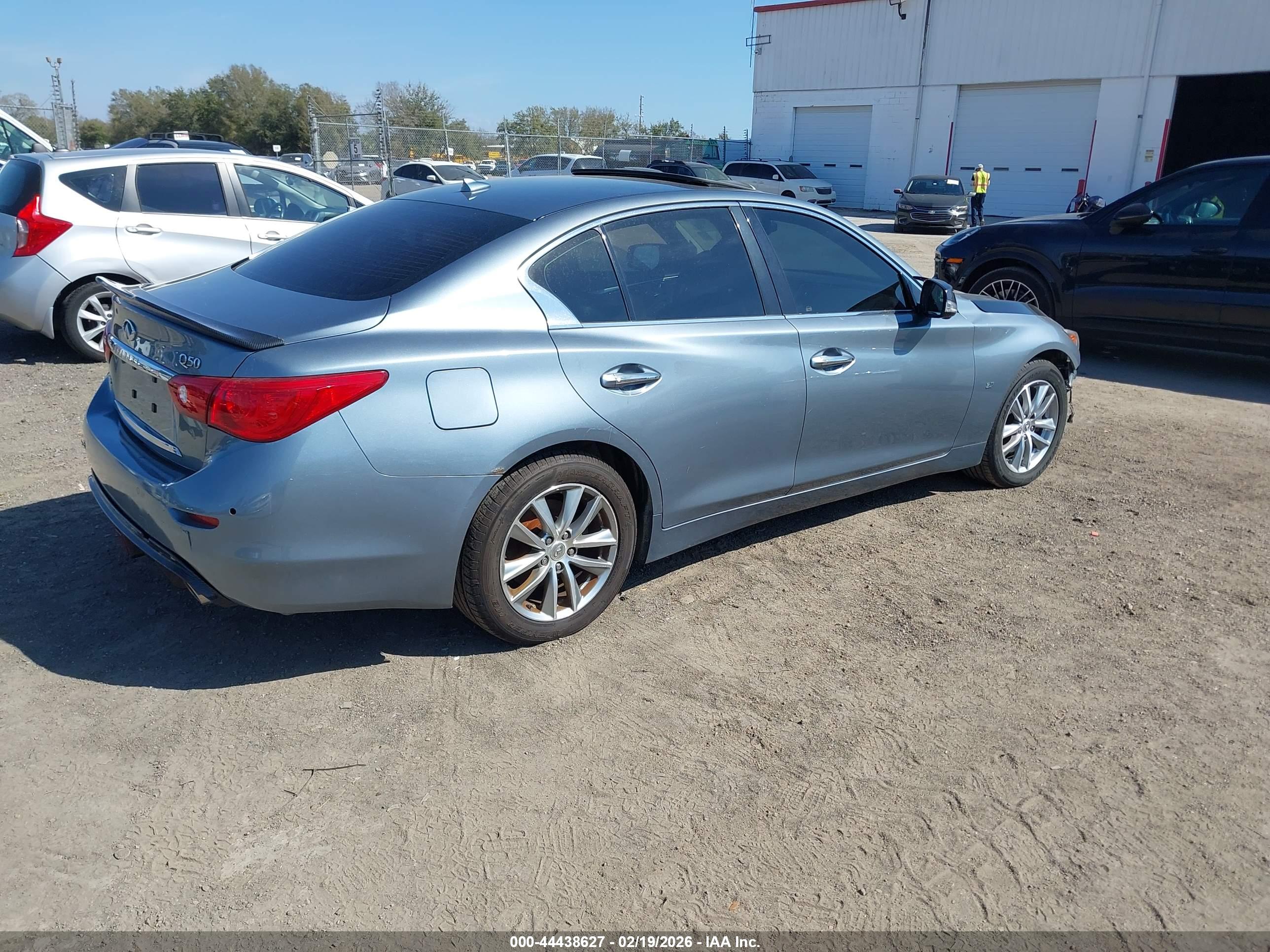 INFINITI Q50 image 4