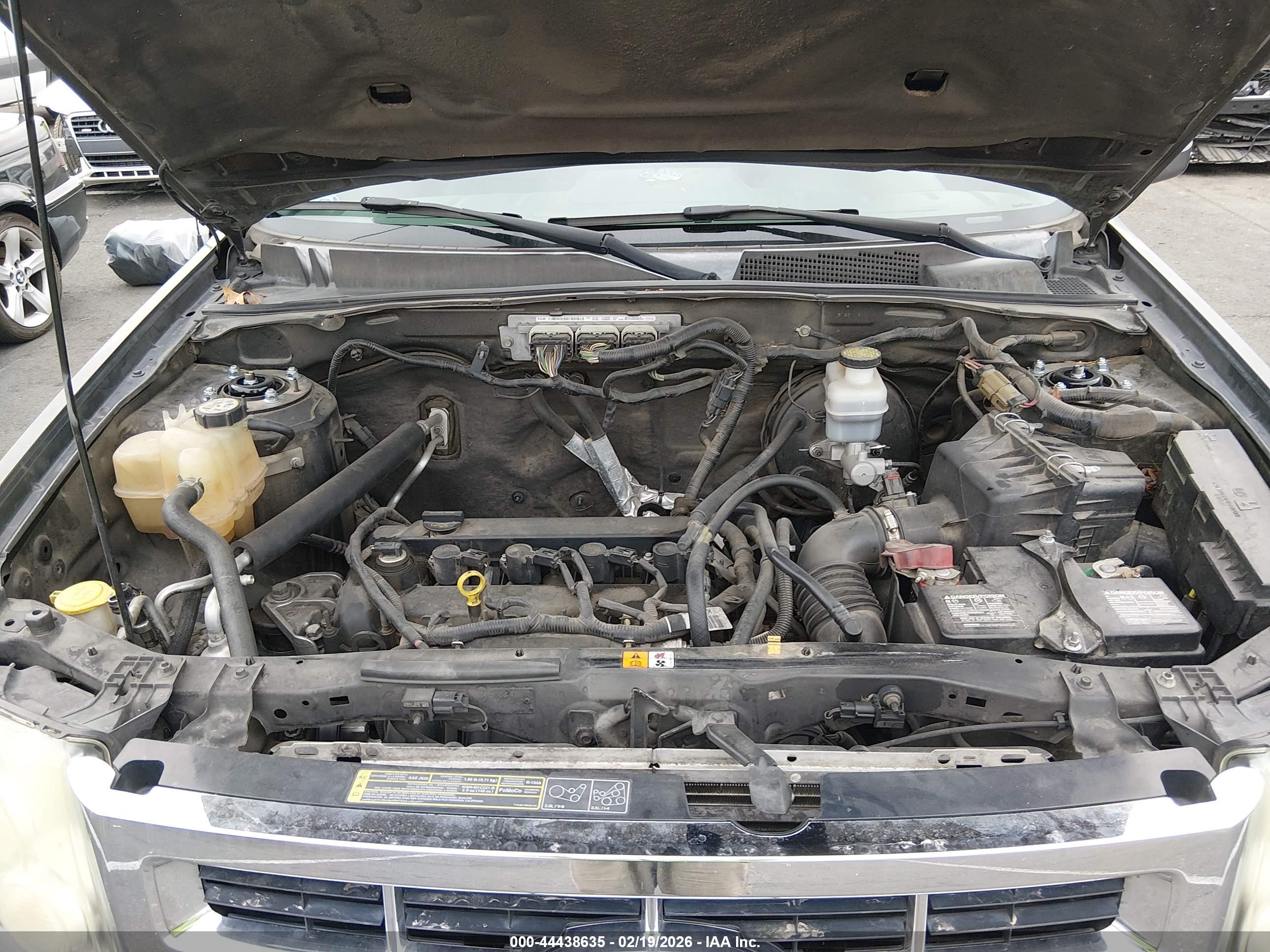 FORD ESCAPE image 10