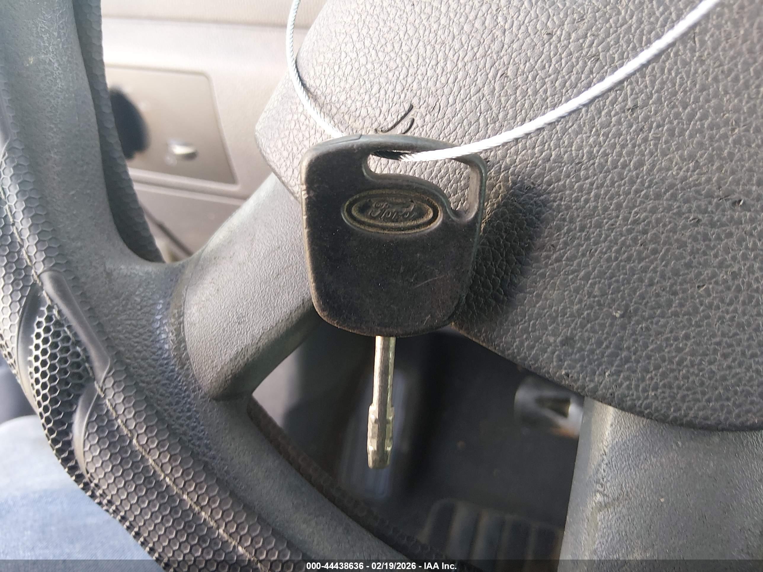 FORD TRANSIT image 11