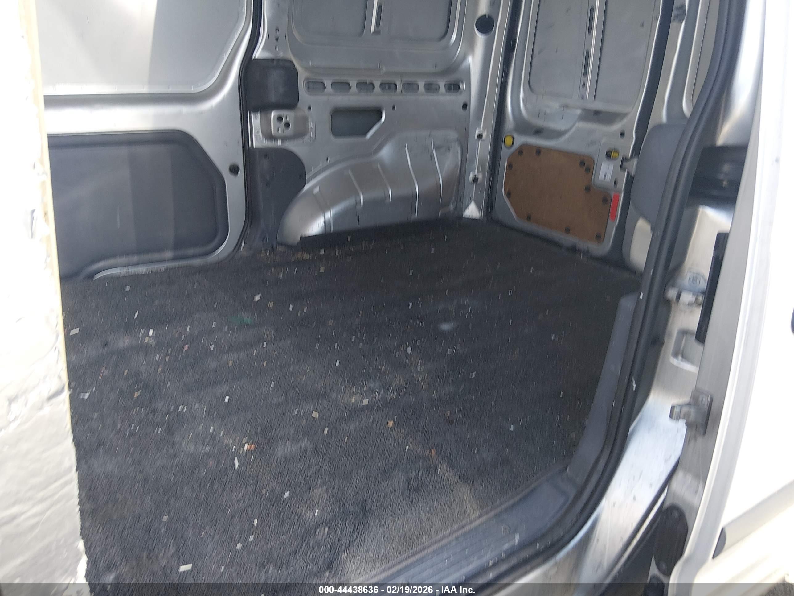 FORD TRANSIT image 8