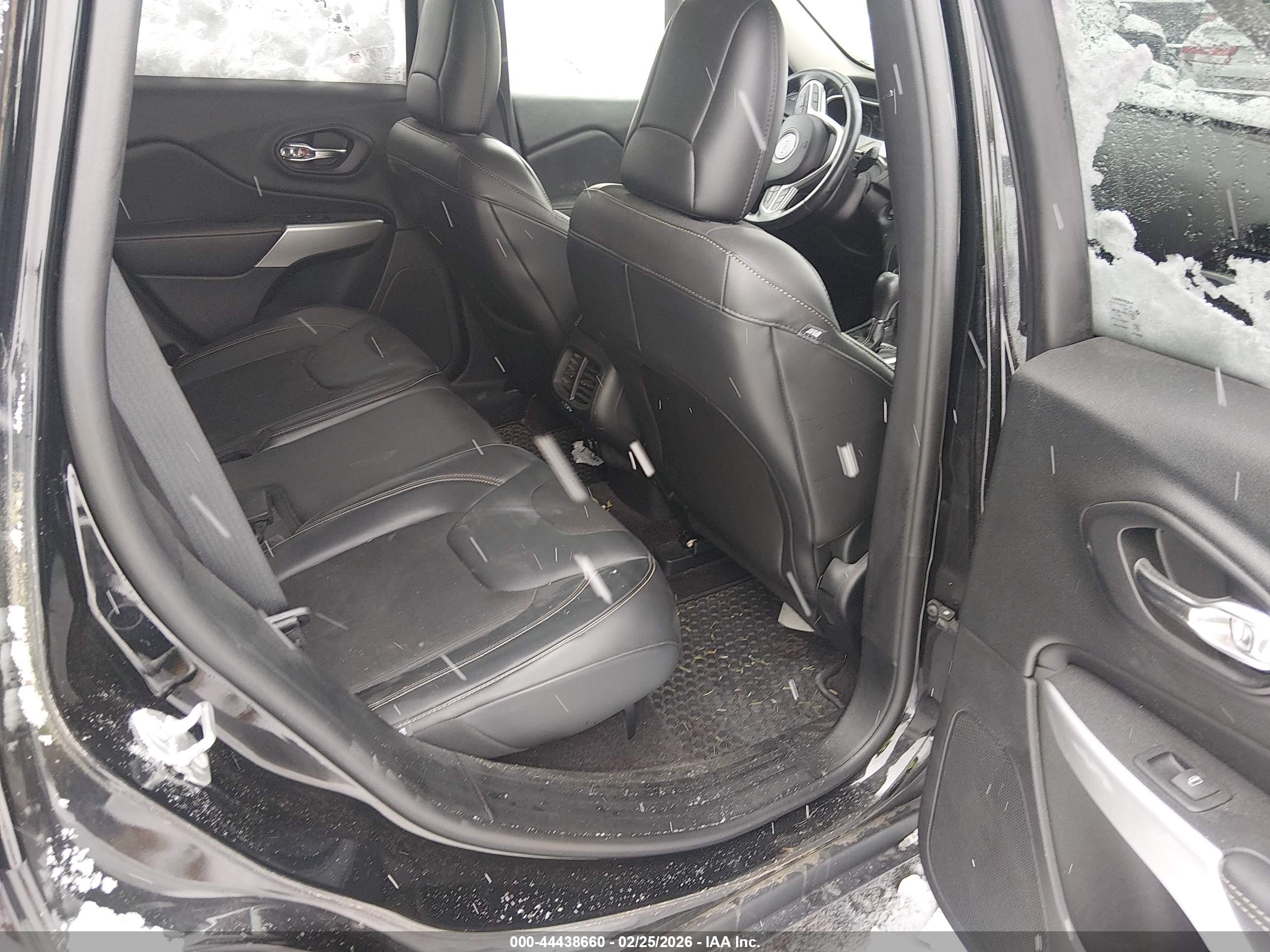 JEEP CHEROKEE image 8