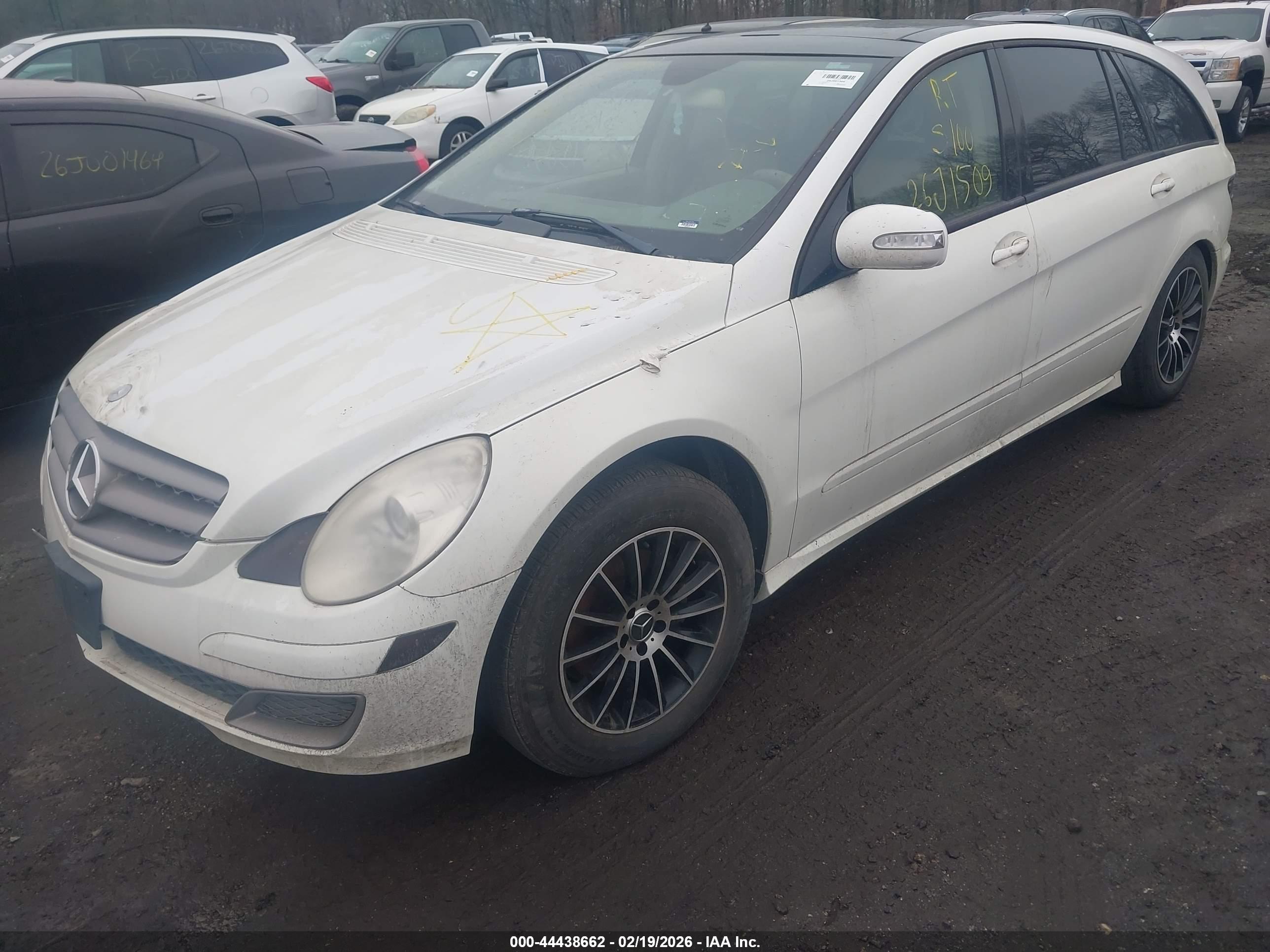 MERCEDES-BENZ R image 2