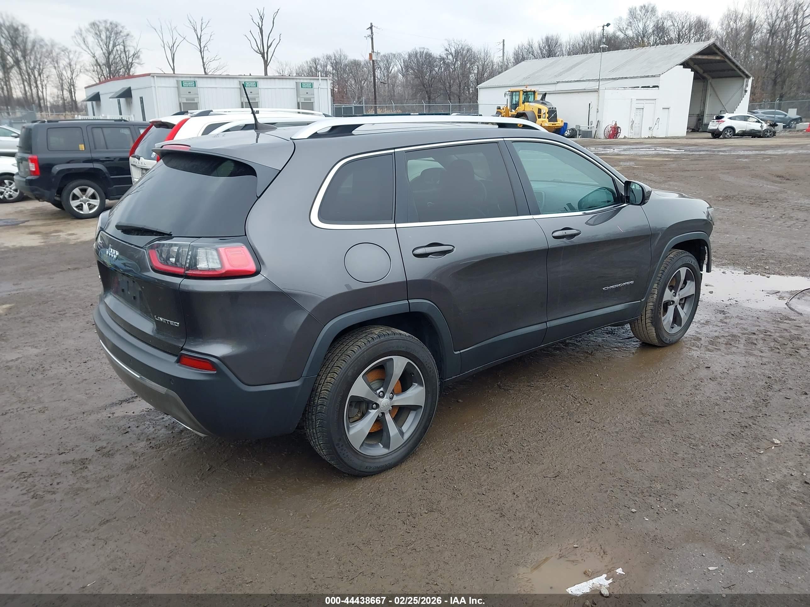 JEEP CHEROKEE image 4
