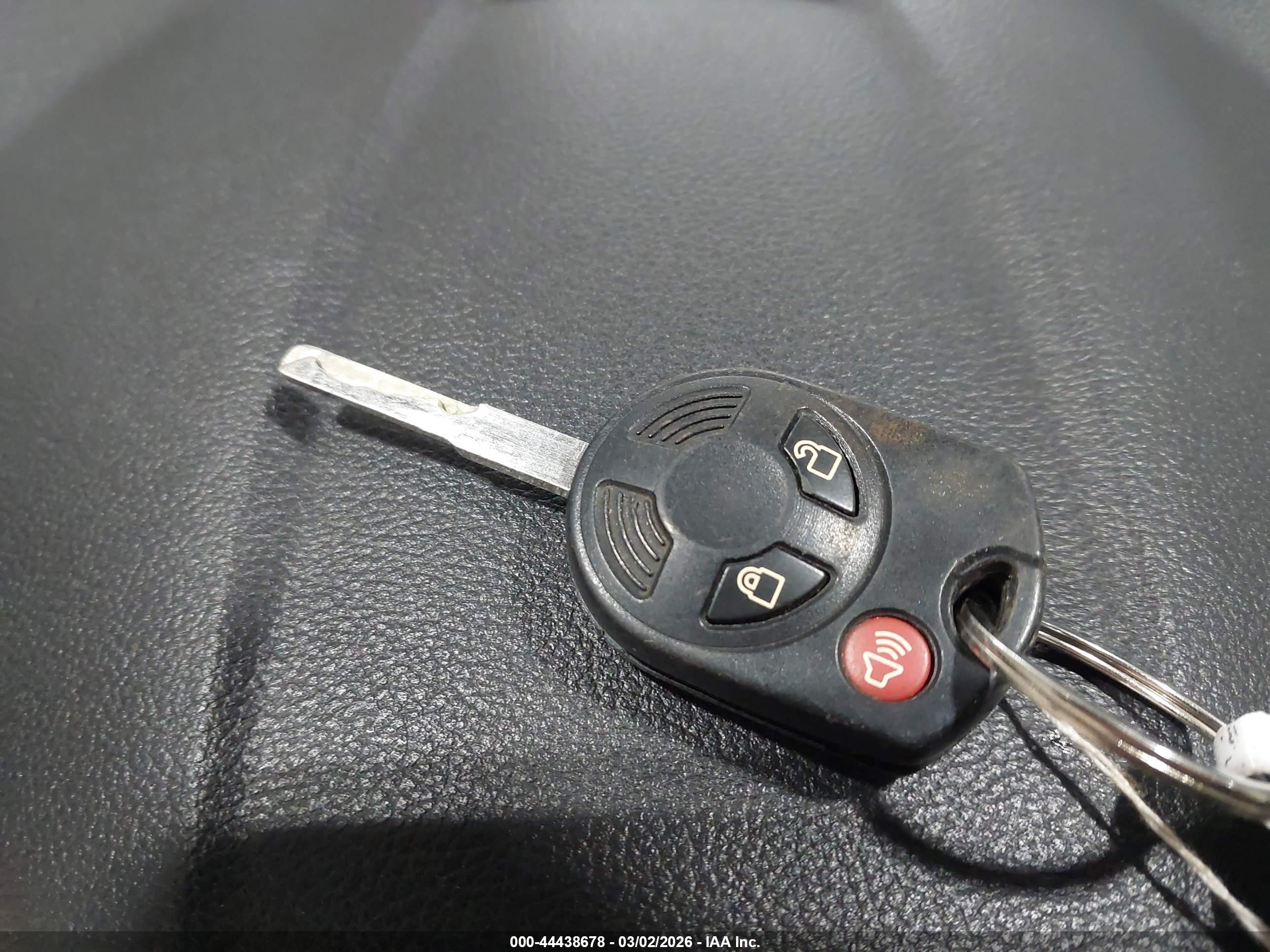 FORD ESCAPE image 11