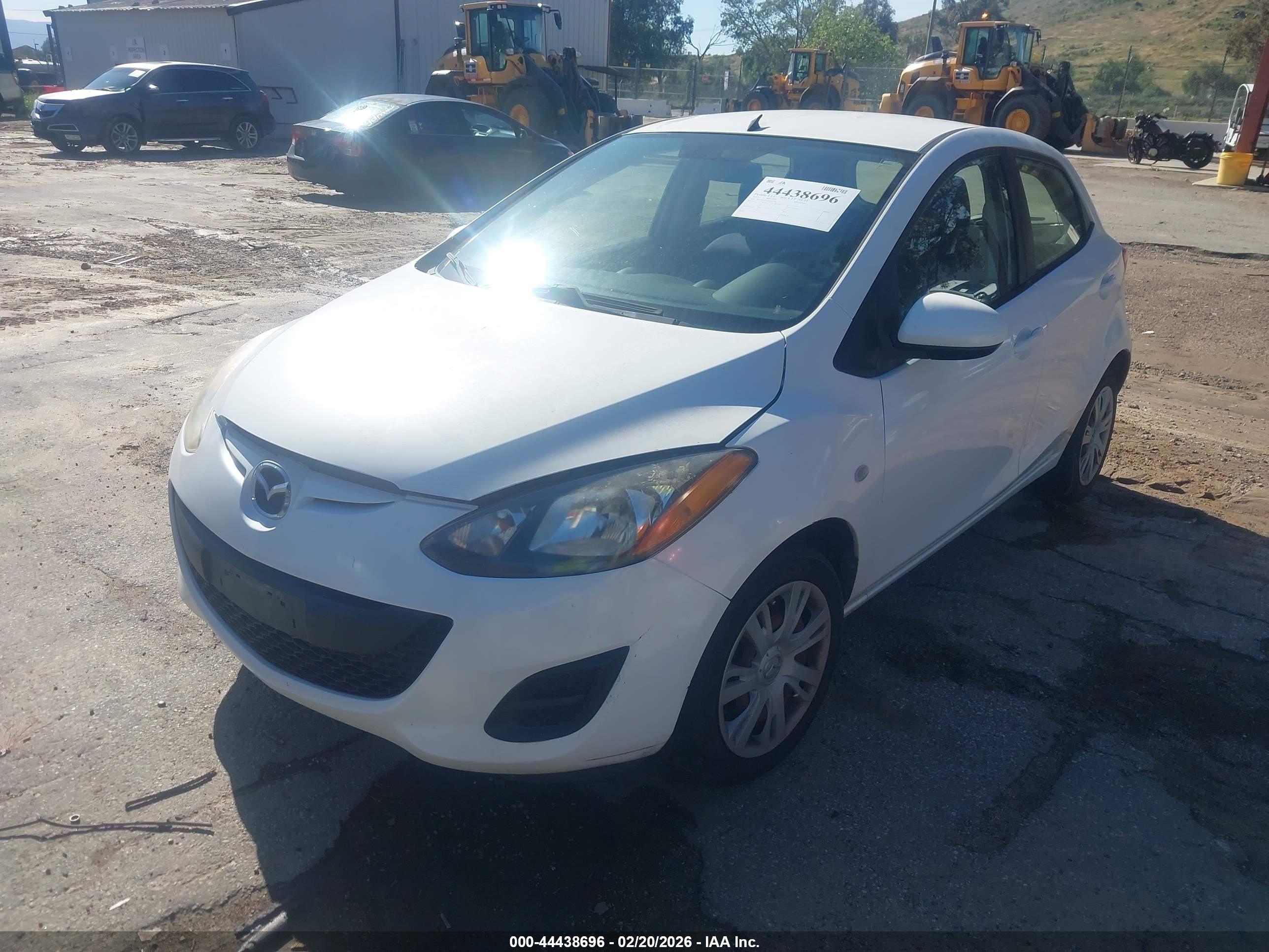 MAZDA MAZDA2 image 2