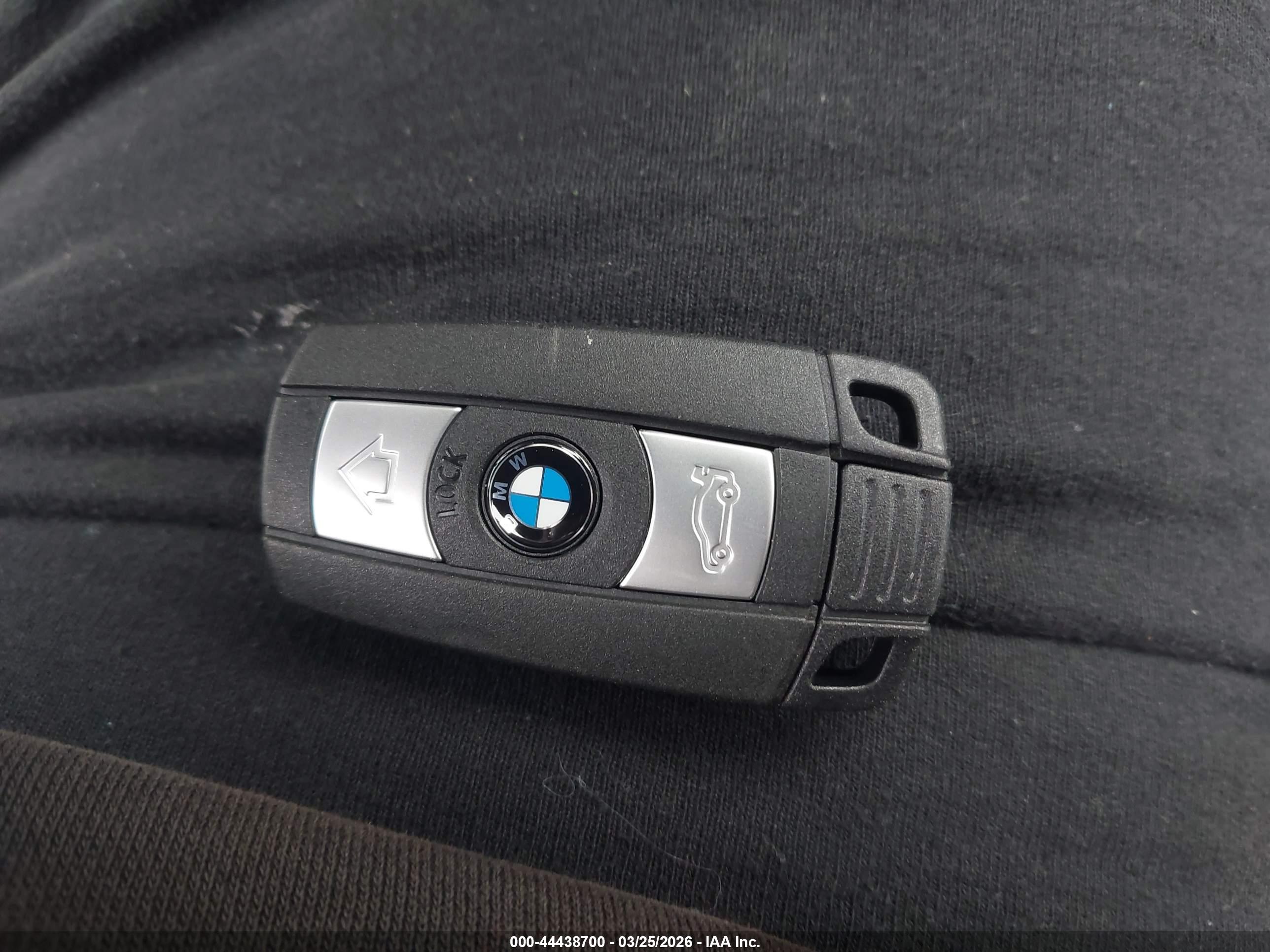 BMW 335I image 11