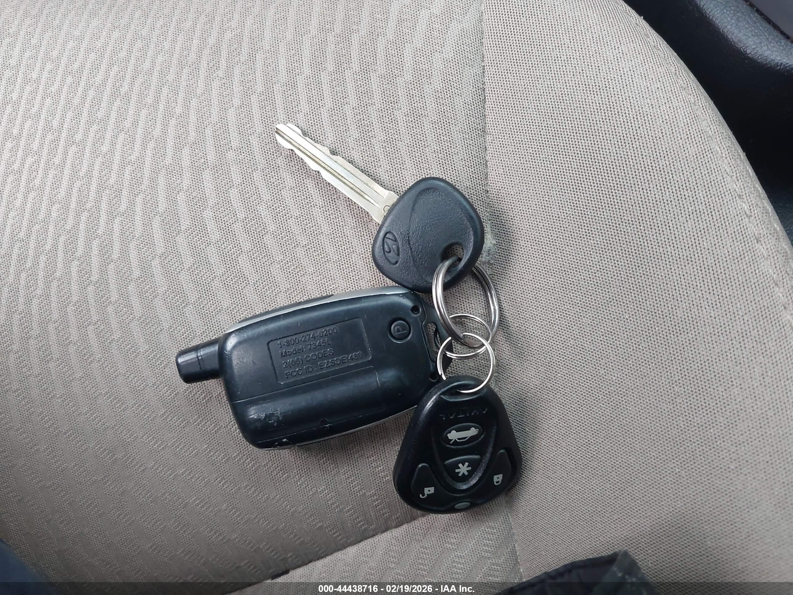 HYUNDAI ELANTRA image 11
