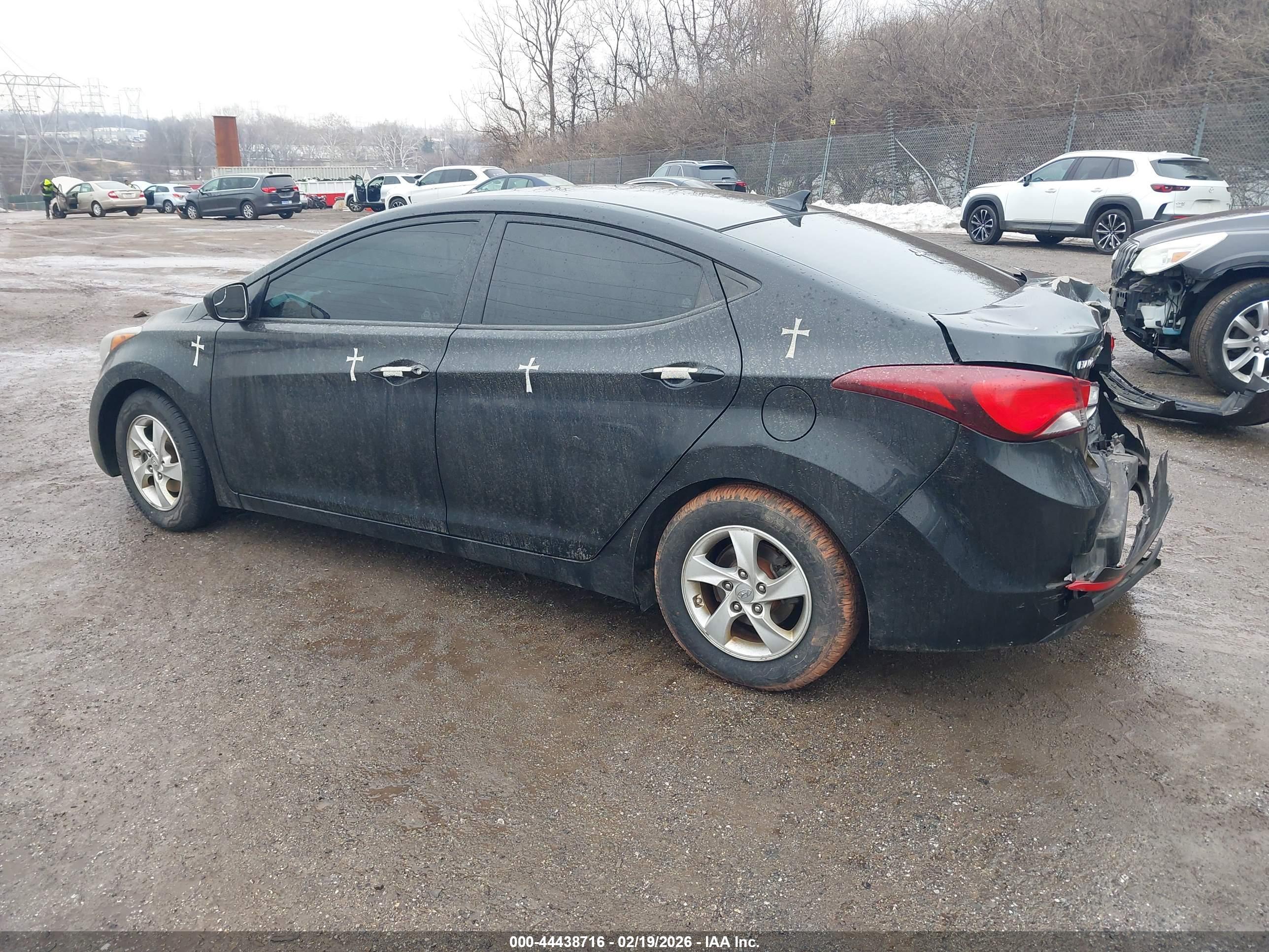 HYUNDAI ELANTRA image 3