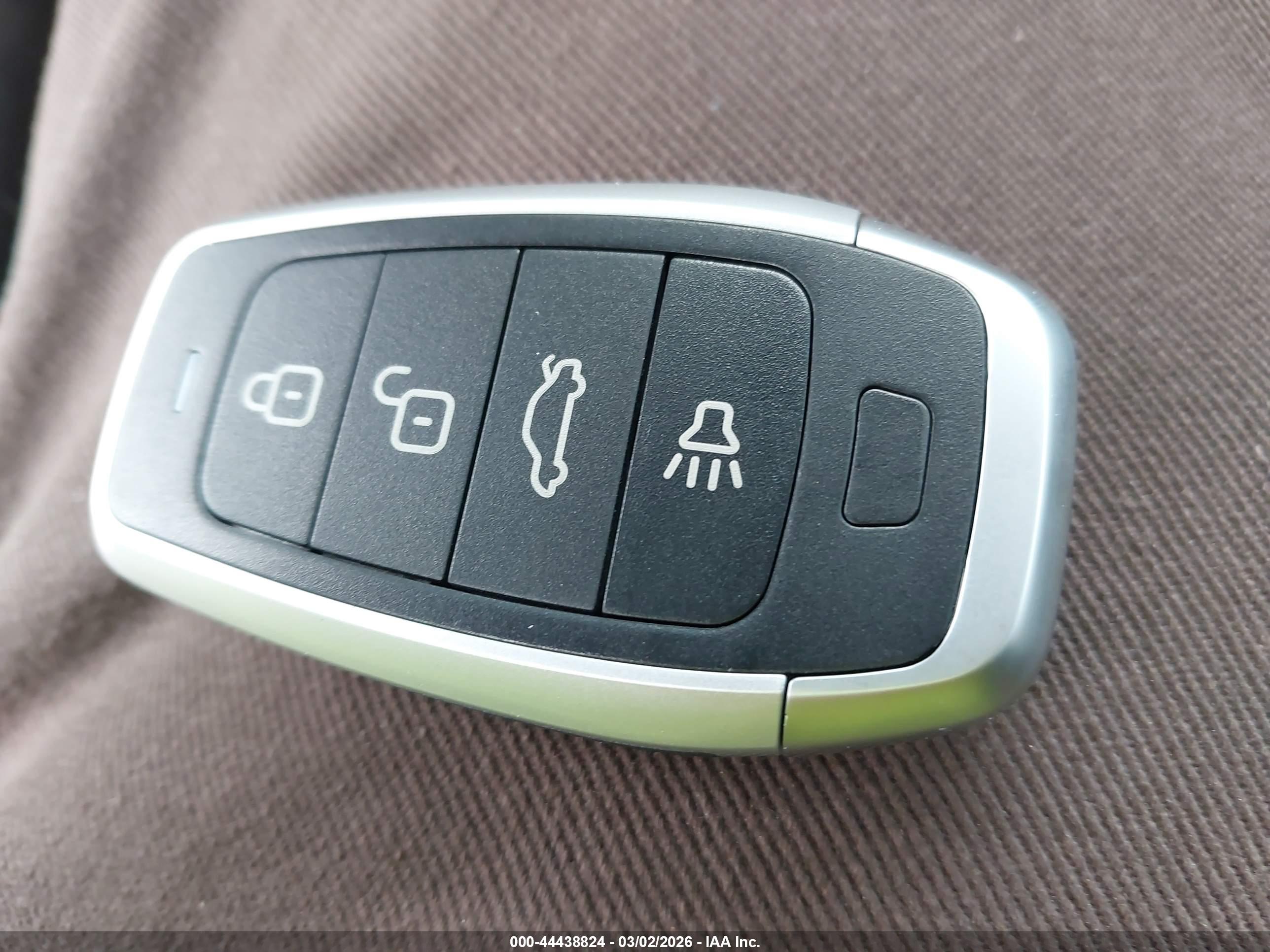 DODGE CHALLENGER image 11