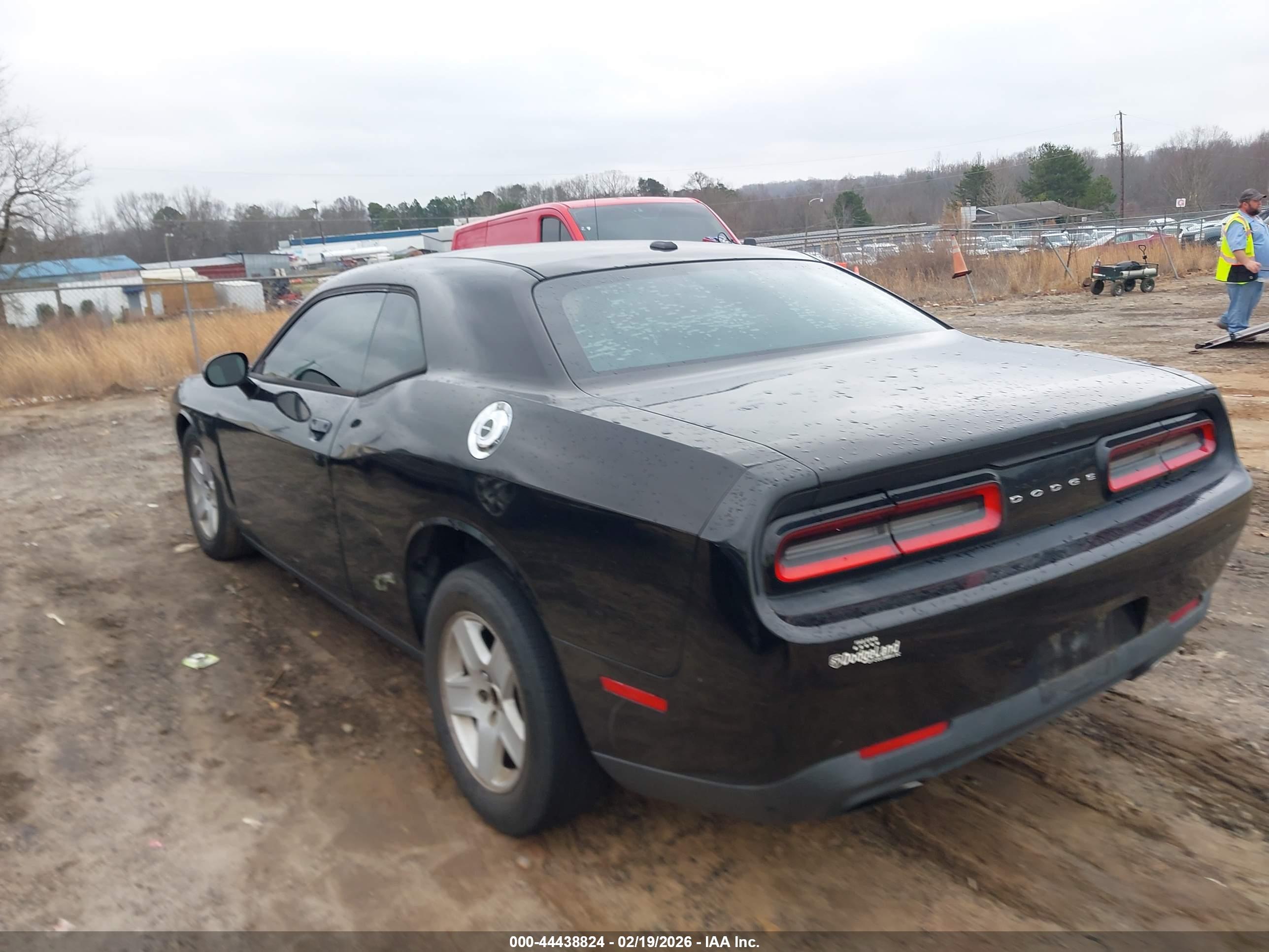 DODGE CHALLENGER image 3